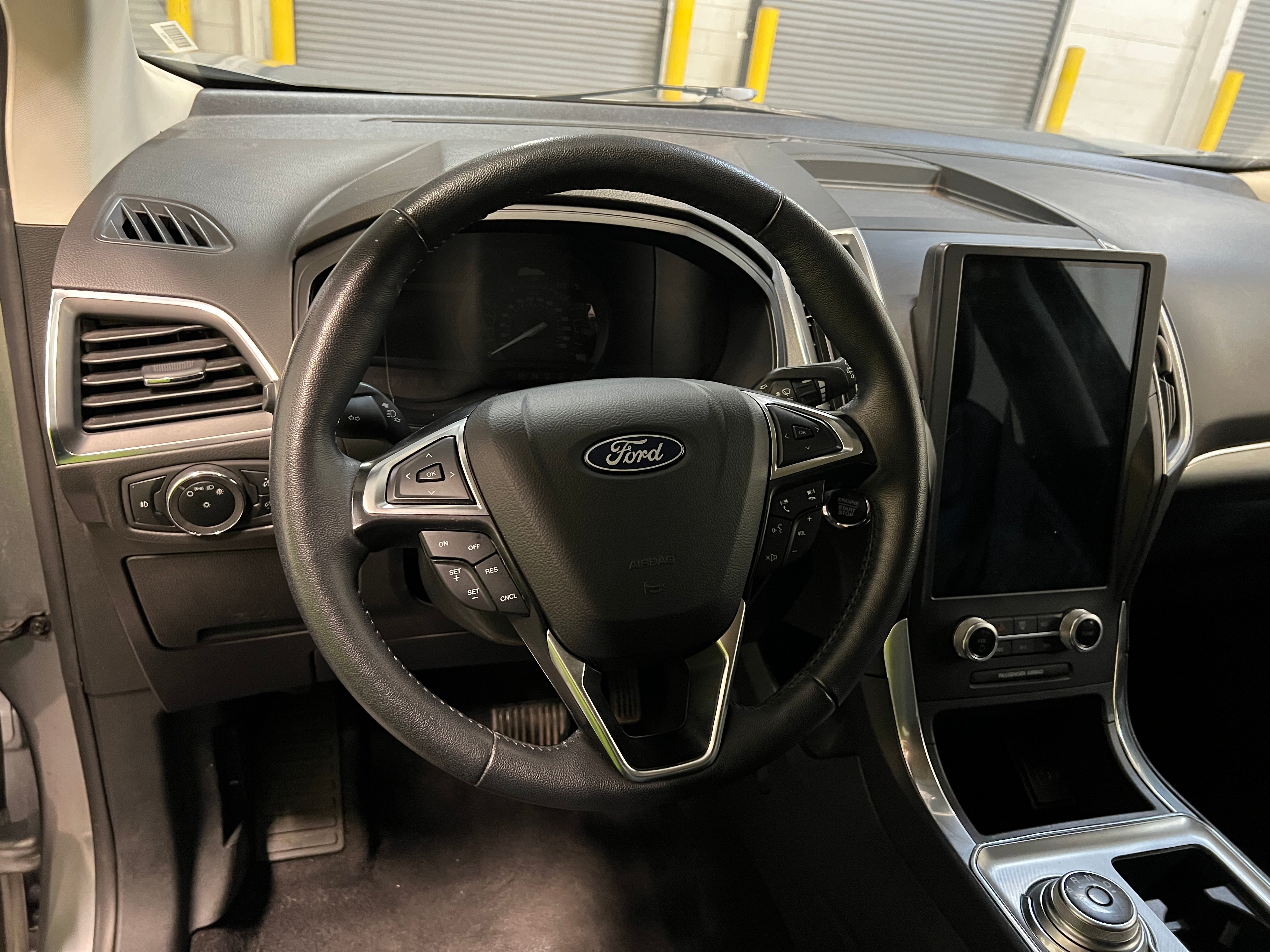 2024 Ford Edge Titanium 4