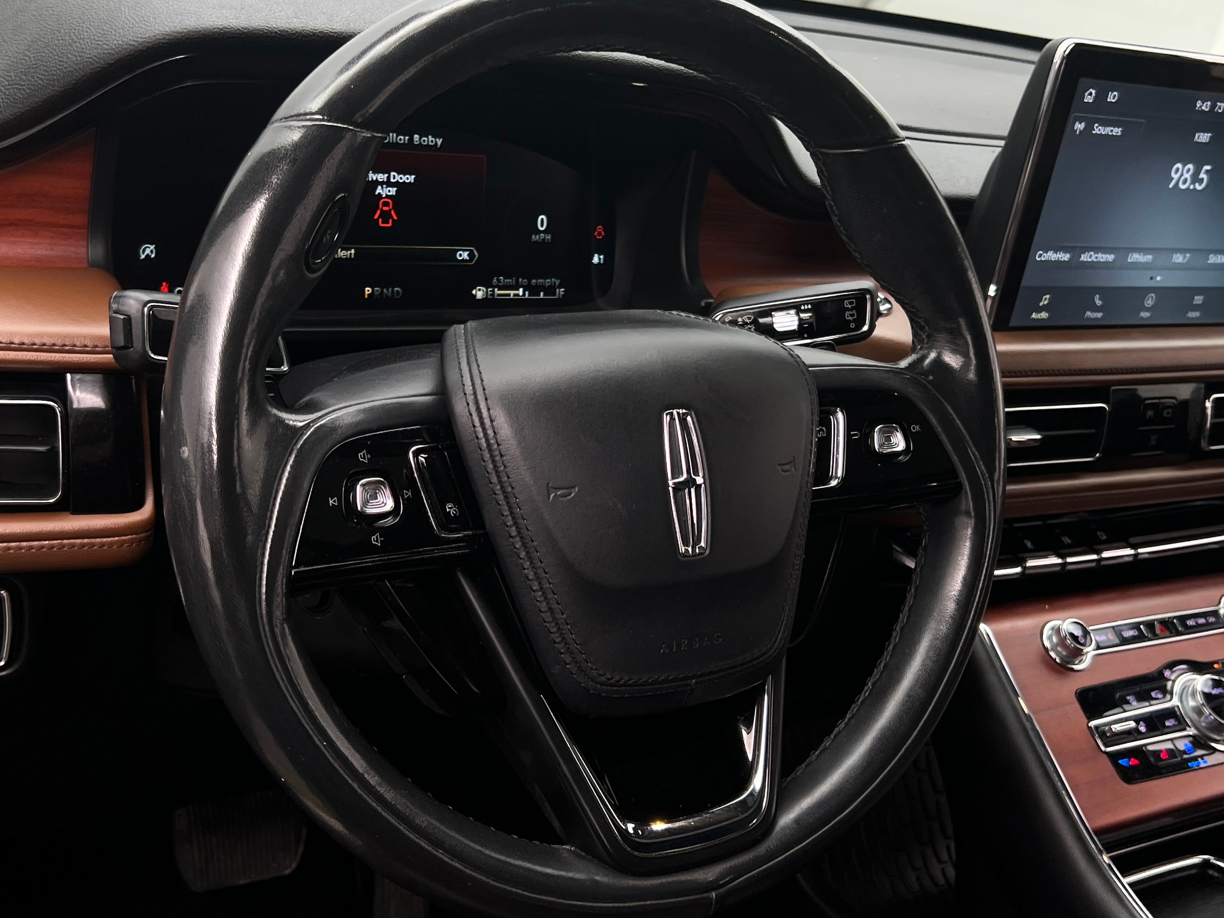 Thumbnail: 2021 Lincoln Aviator - 4