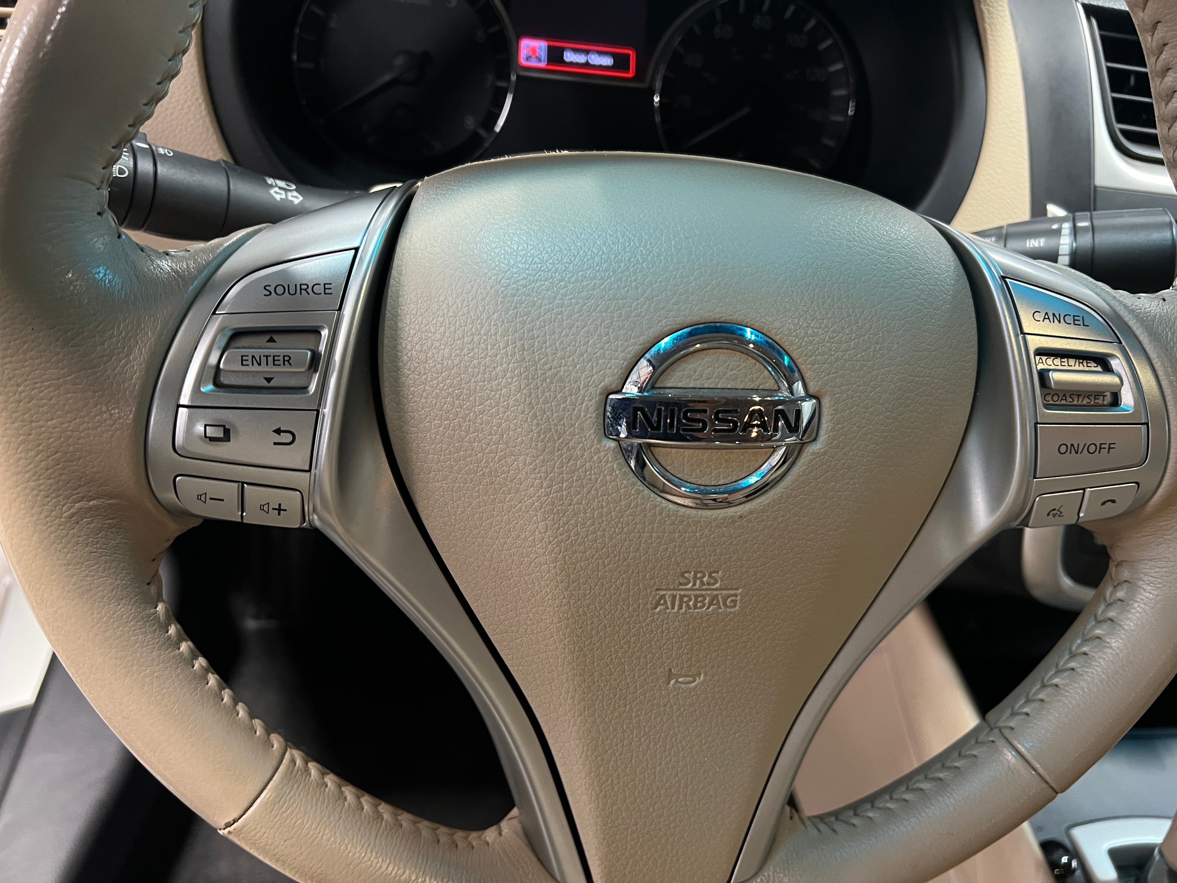 Thumbnail: 2016 Nissan Altima - 5