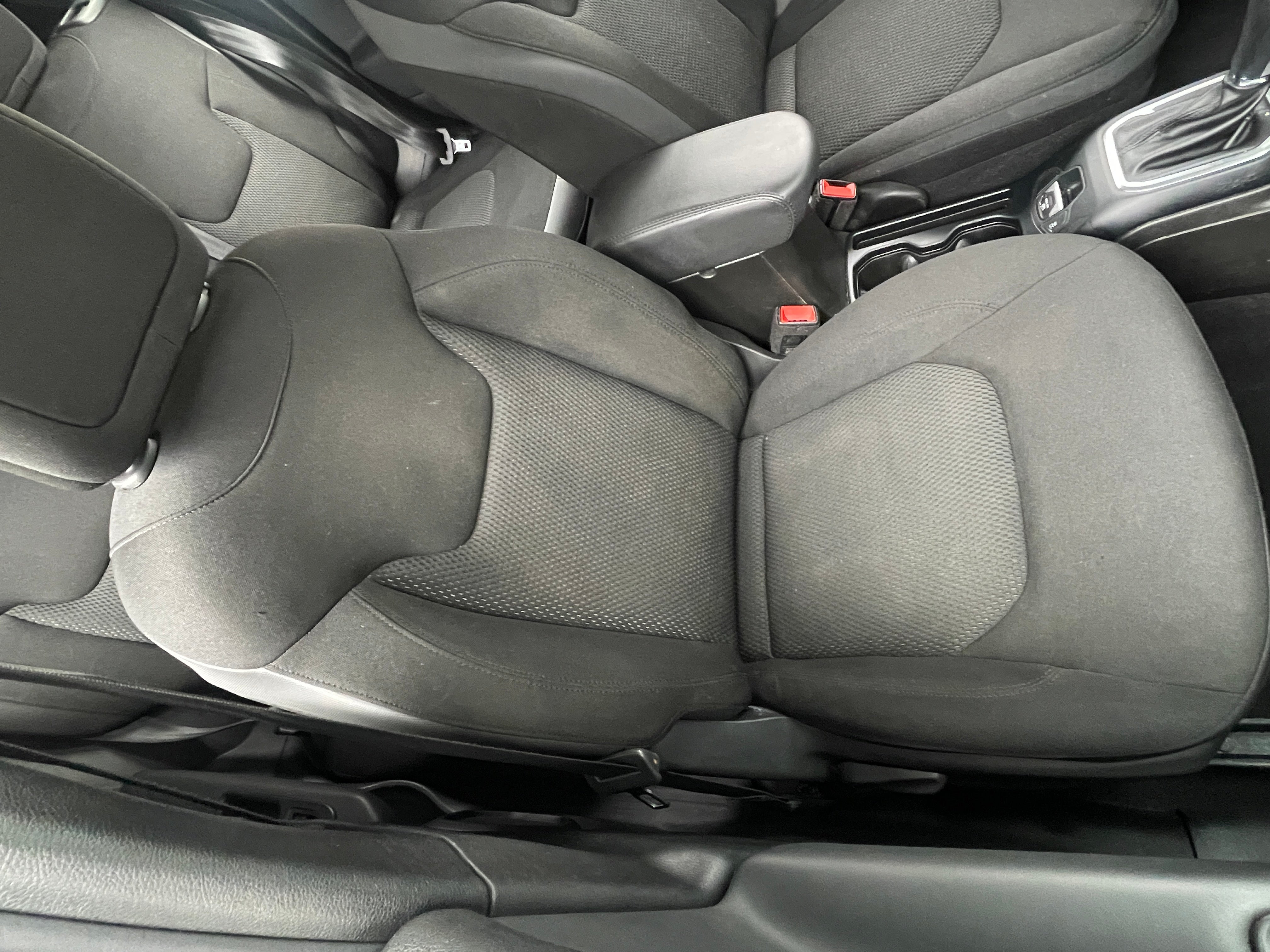 2020 Jeep Renegade Altitude 2