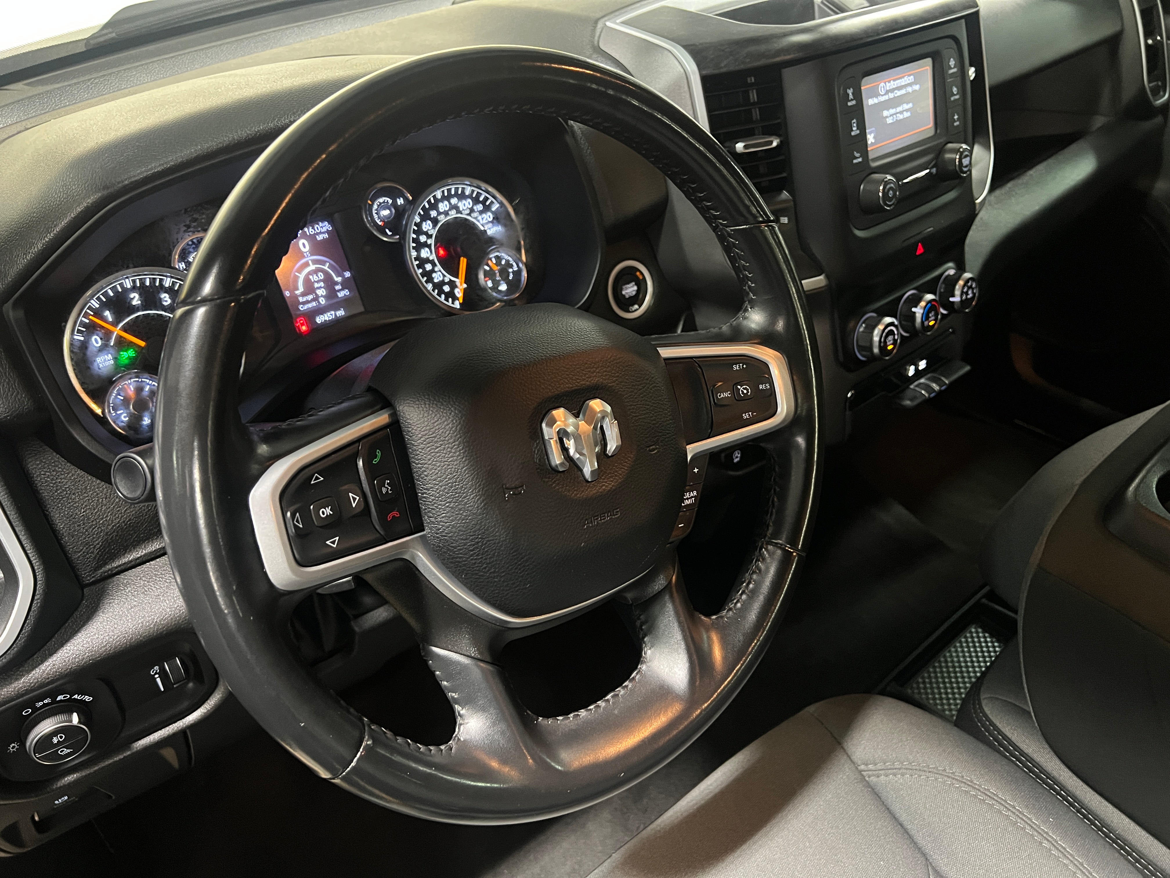 2022 RAM 1500 Big Horn 5