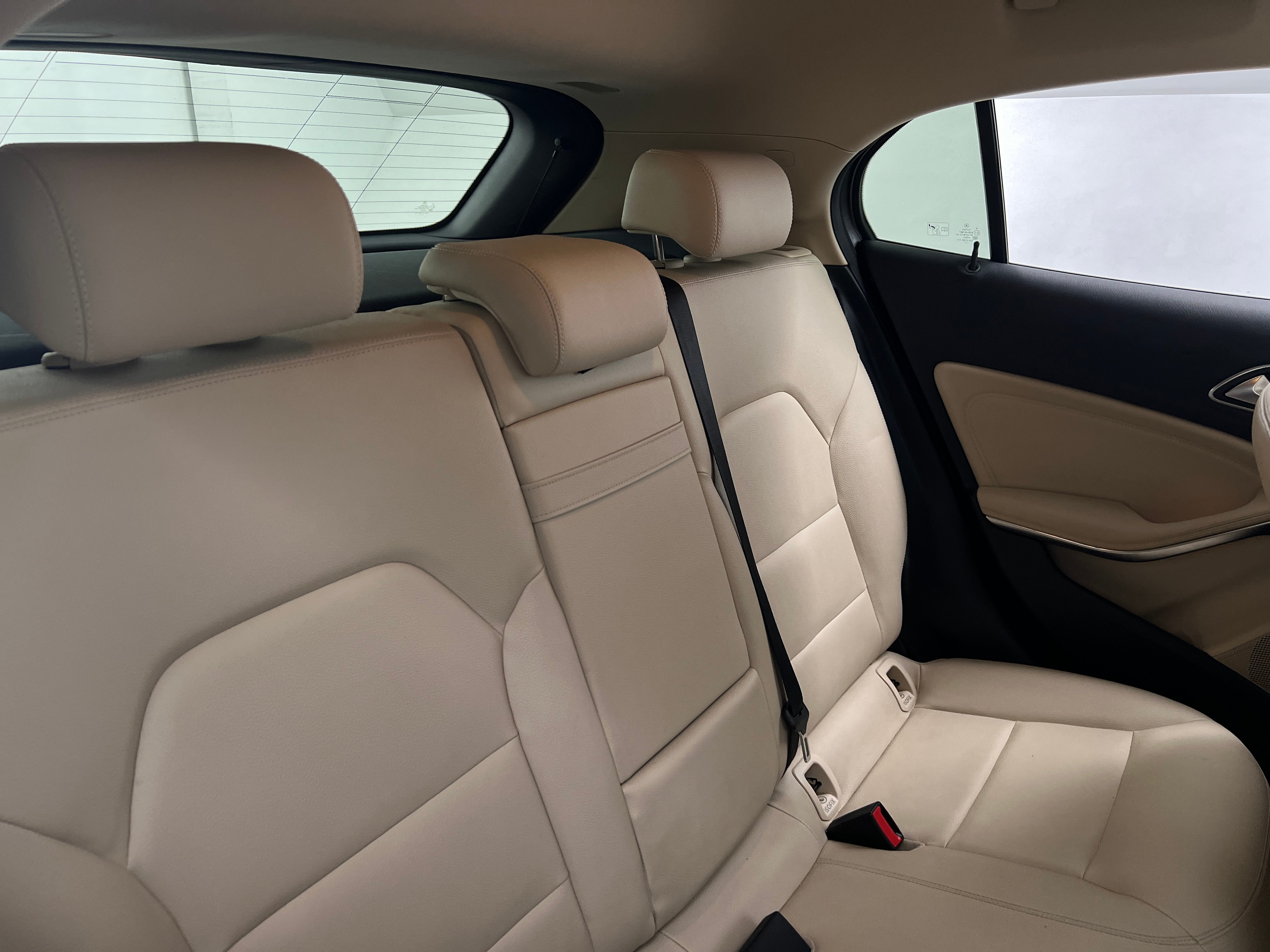 2018 Mercedes-Benz GLA 250 6