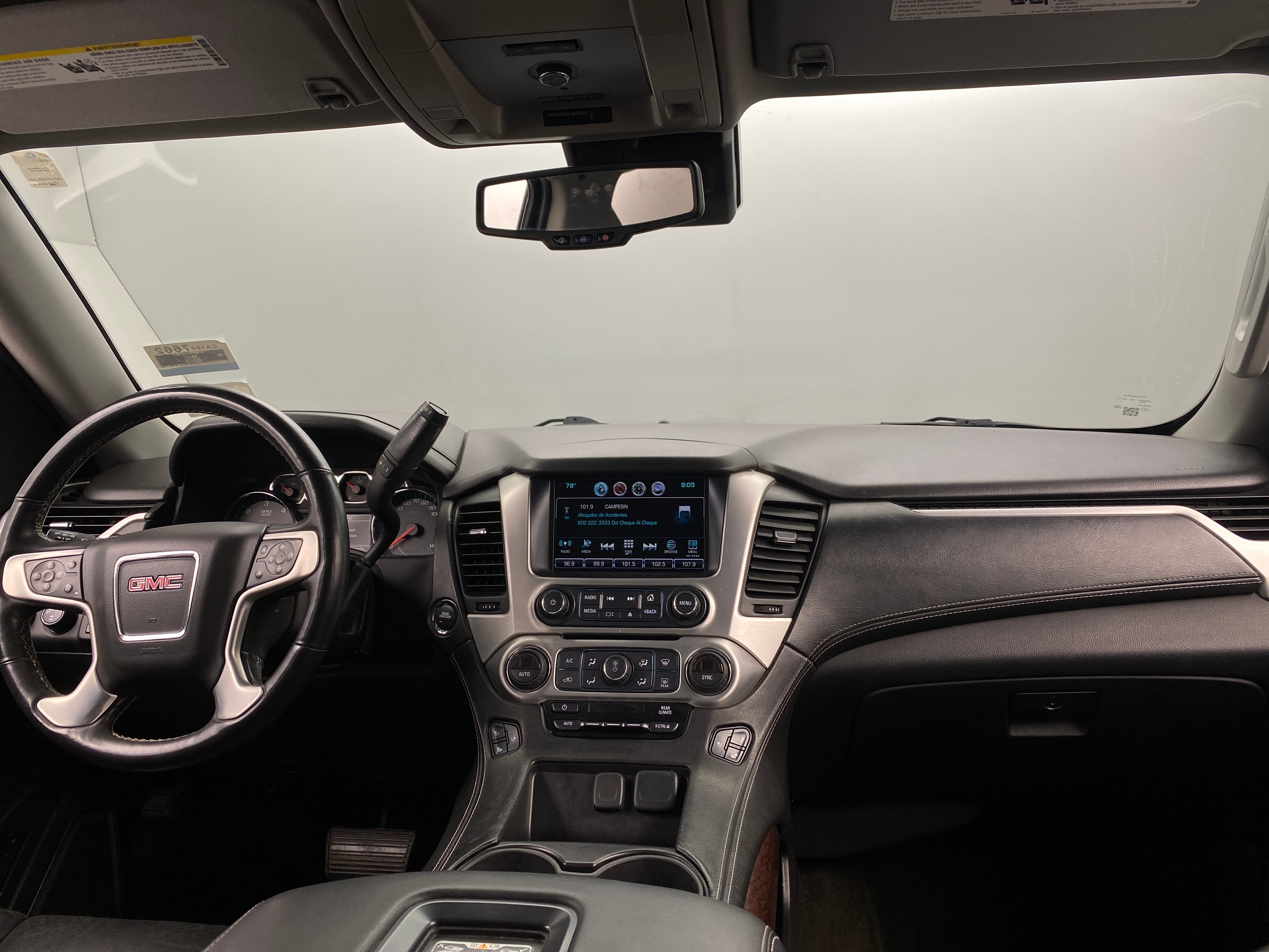 2017 GMC Yukon XL SLT 2