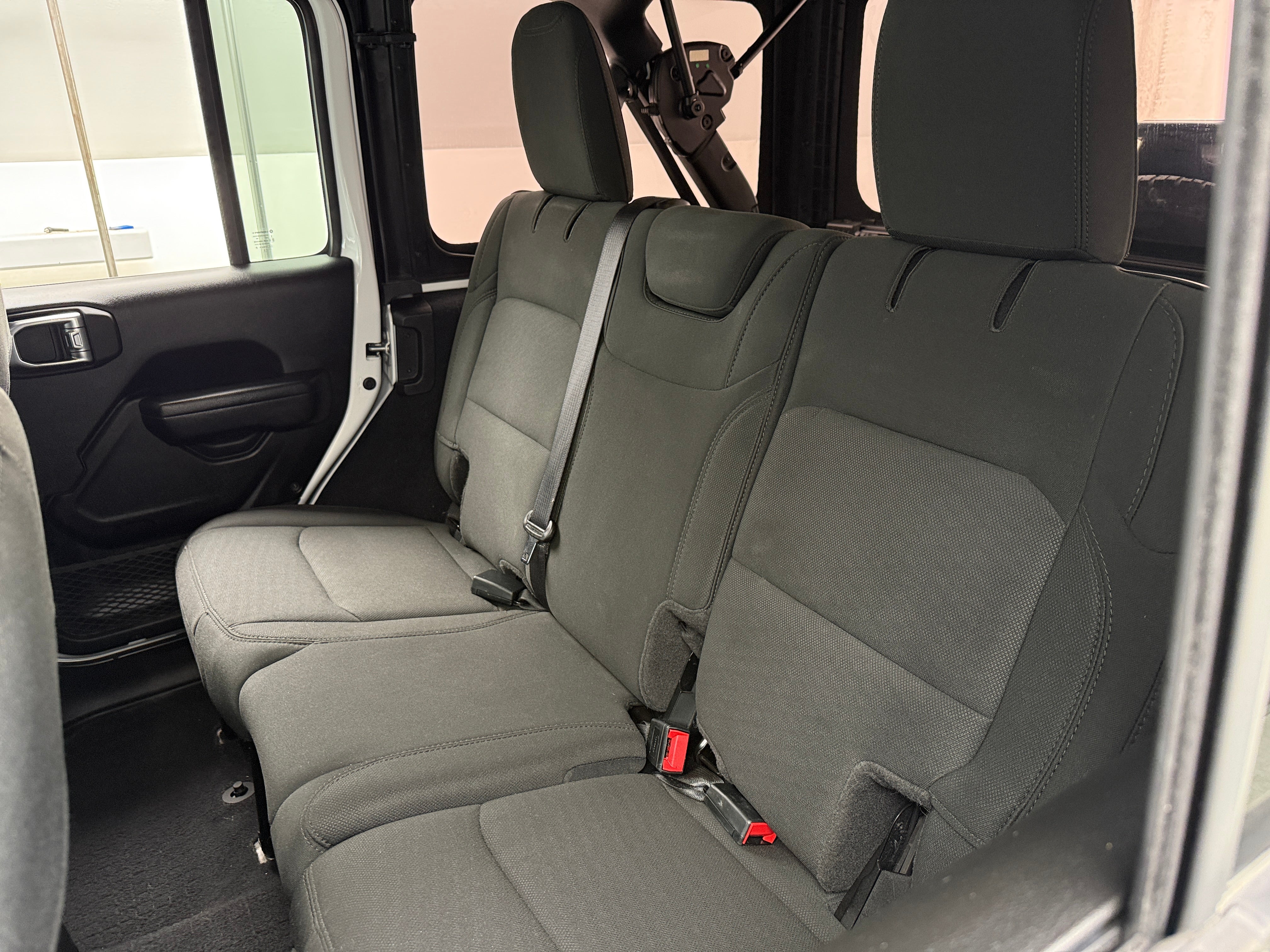 Thumbnail: 2022 Jeep Wrangler - 6