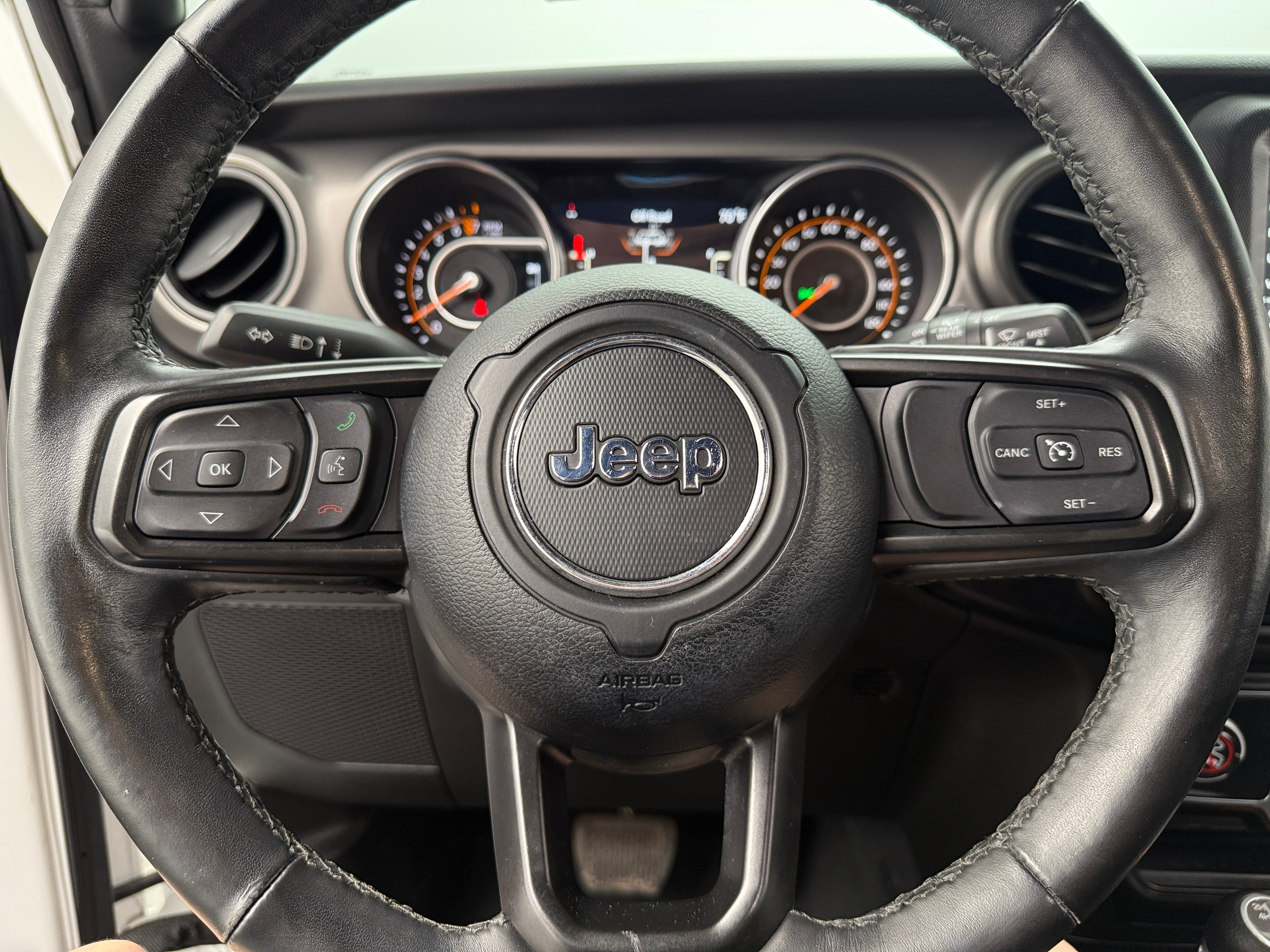 Thumbnail: 2022 Jeep Wrangler - 5