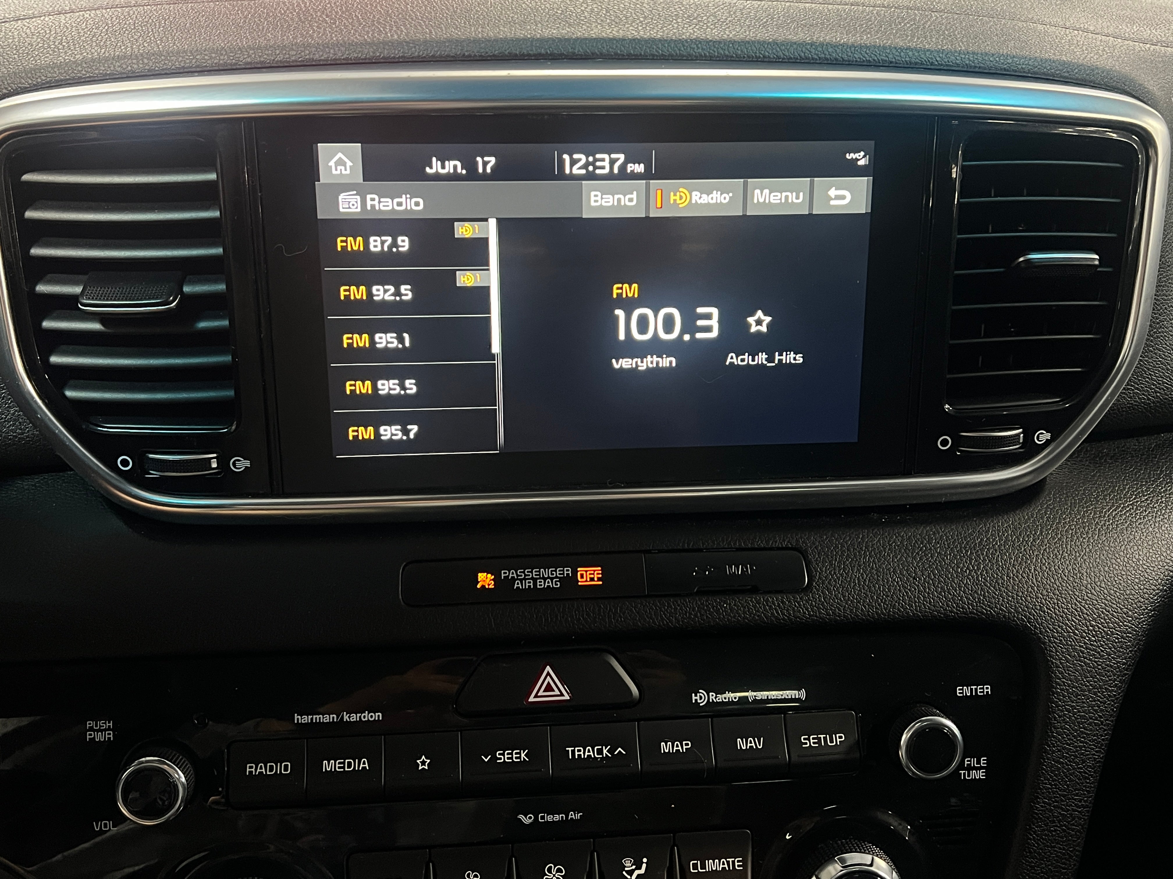 2022 Kia Sportage EX 3