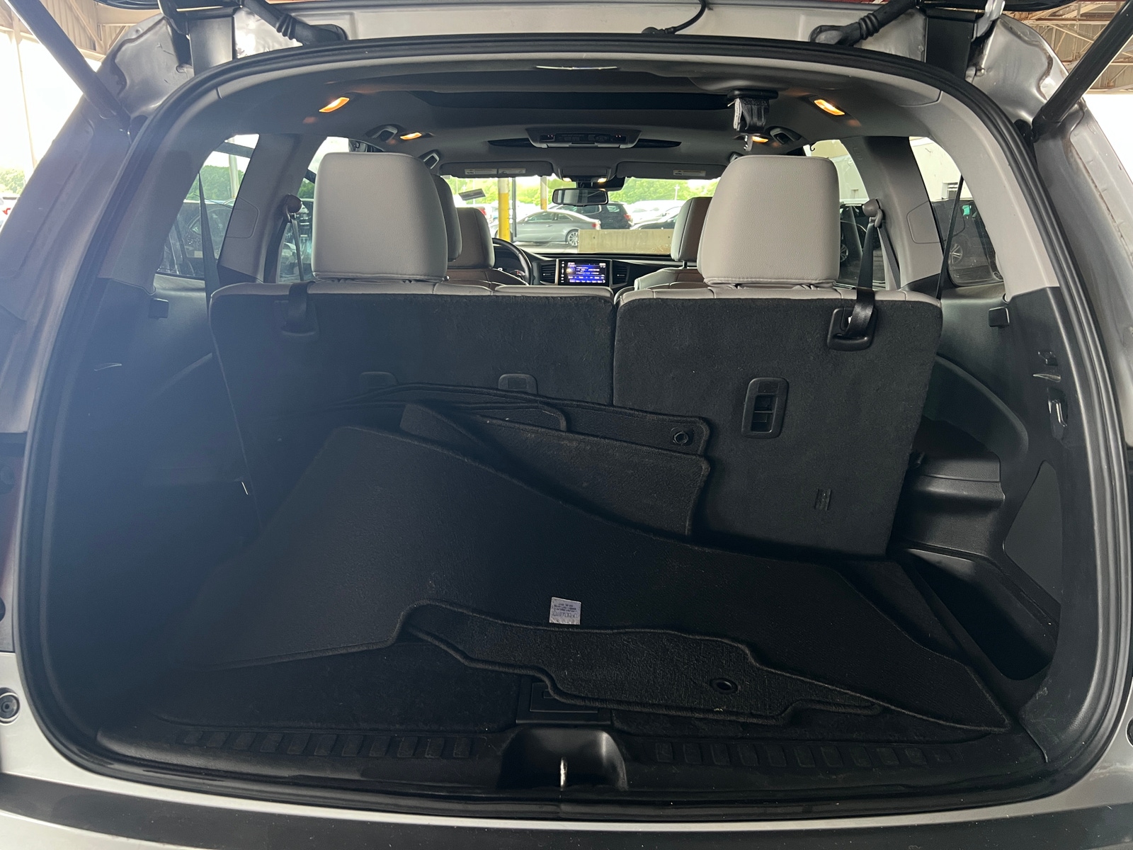 Thumbnail: 2017 Honda Pilot - 6