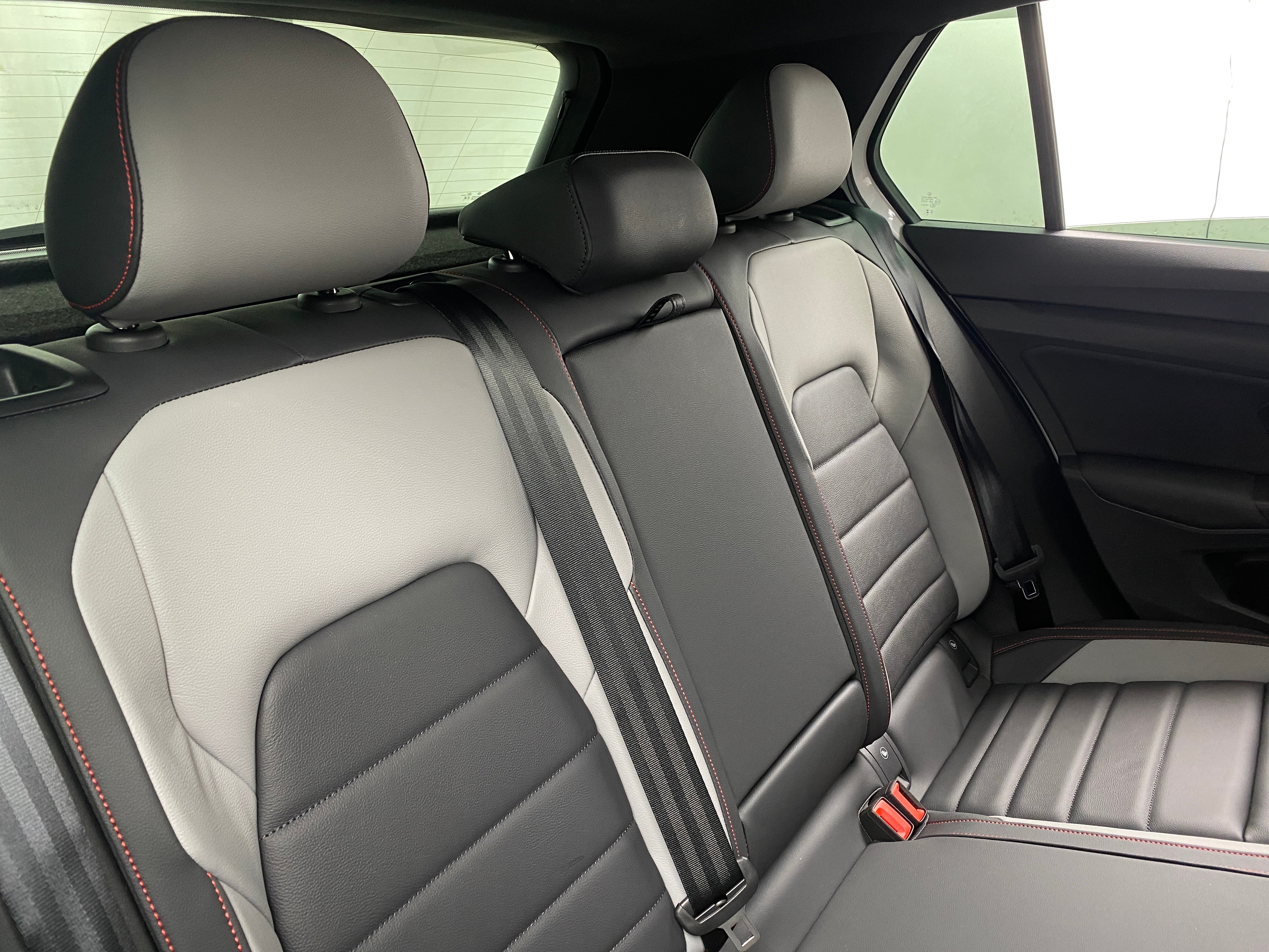 2024 Volkswagen Golf GTI 380 SE 6