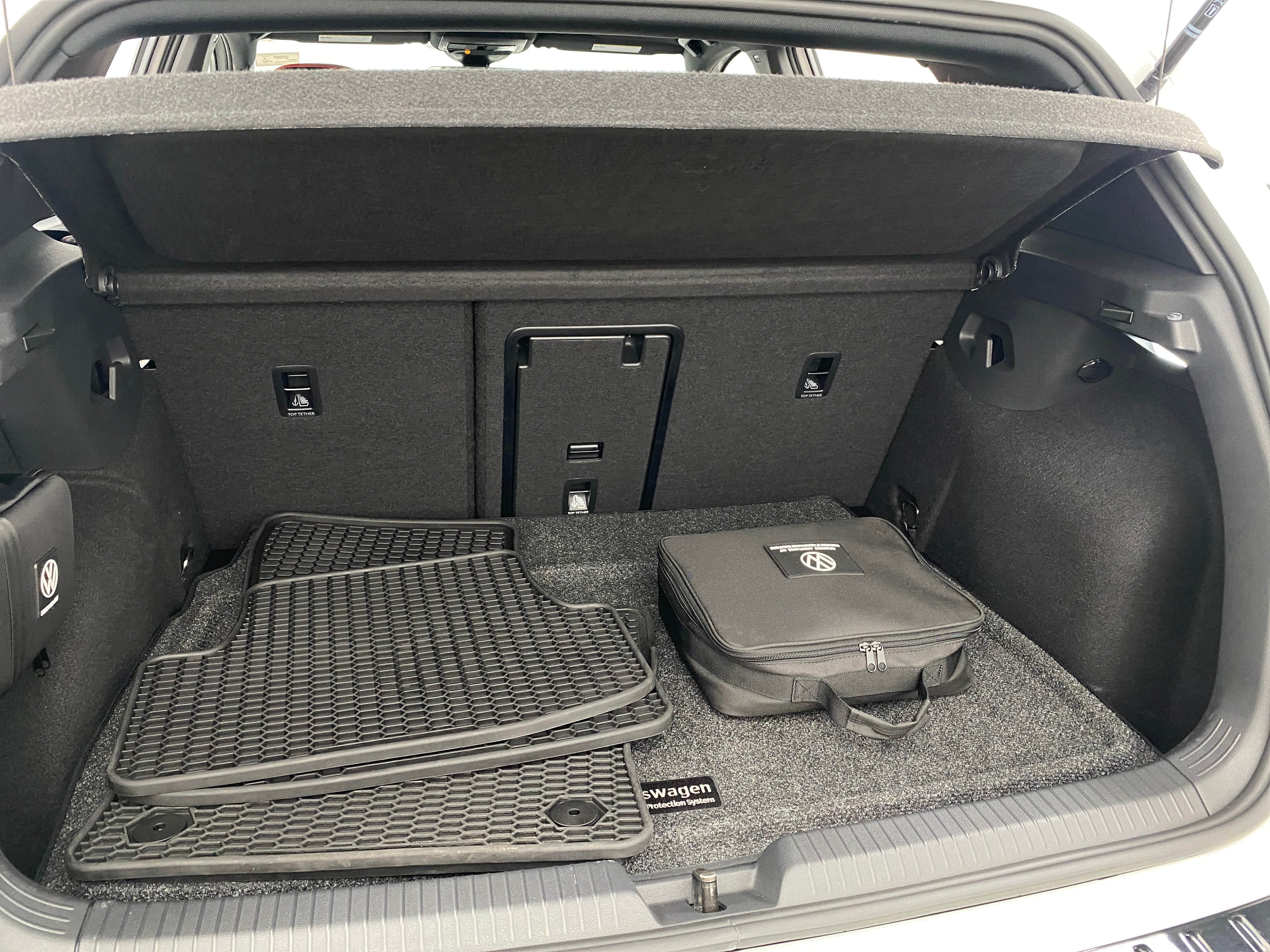 2024 Volkswagen Golf GTI 380 SE 7