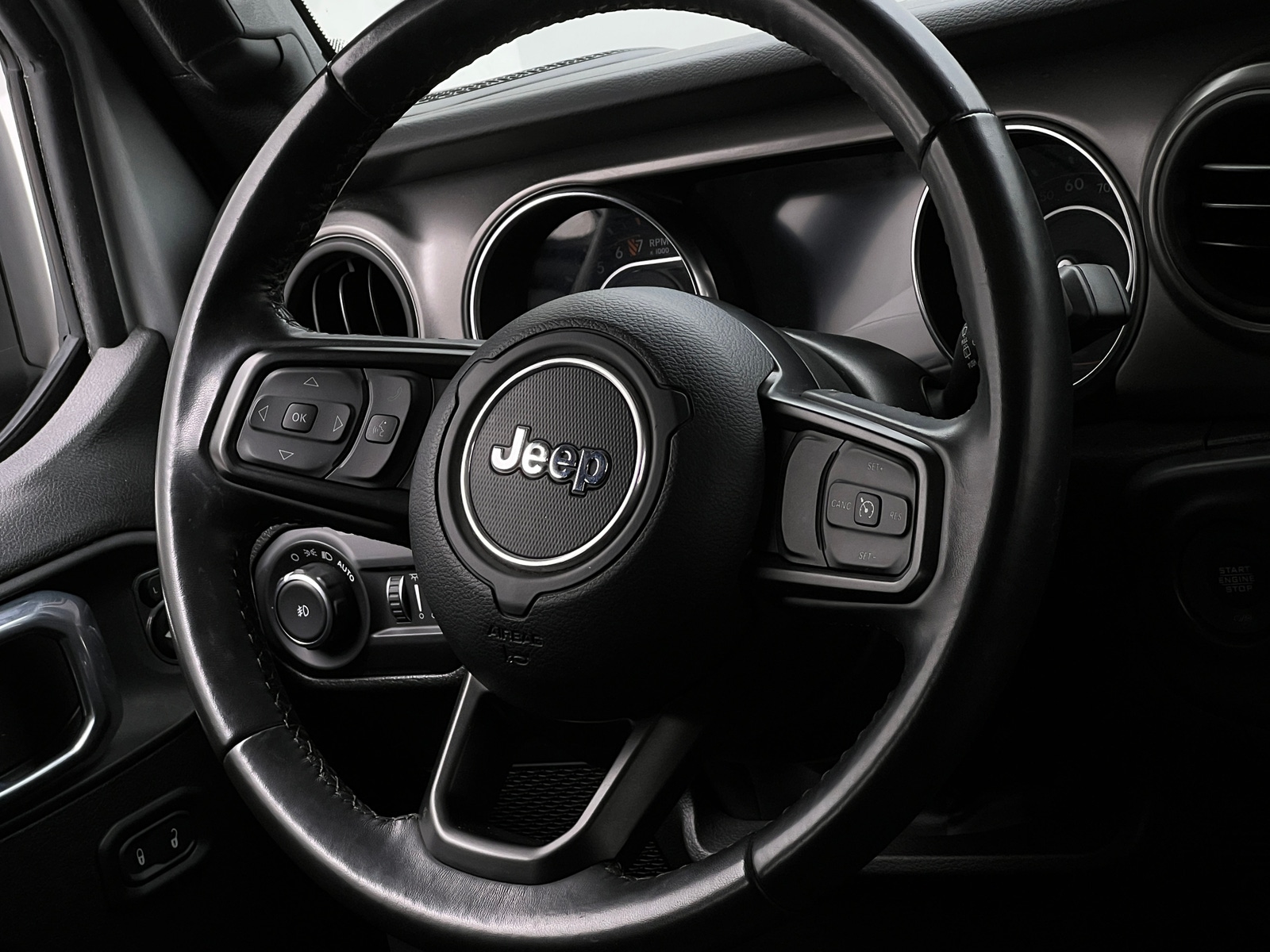 Thumbnail: 2022 Jeep Wrangler - 5