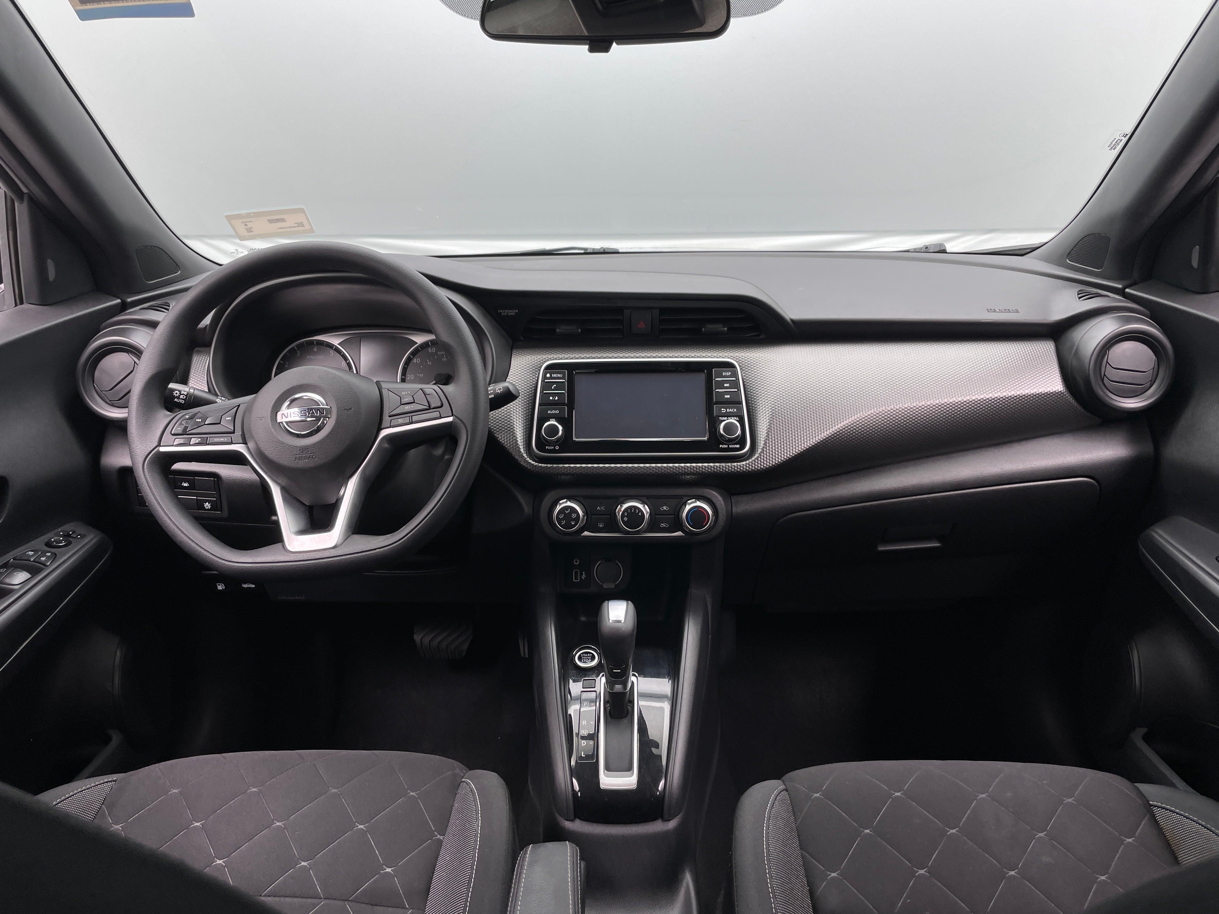 2020 Nissan Kicks S 3