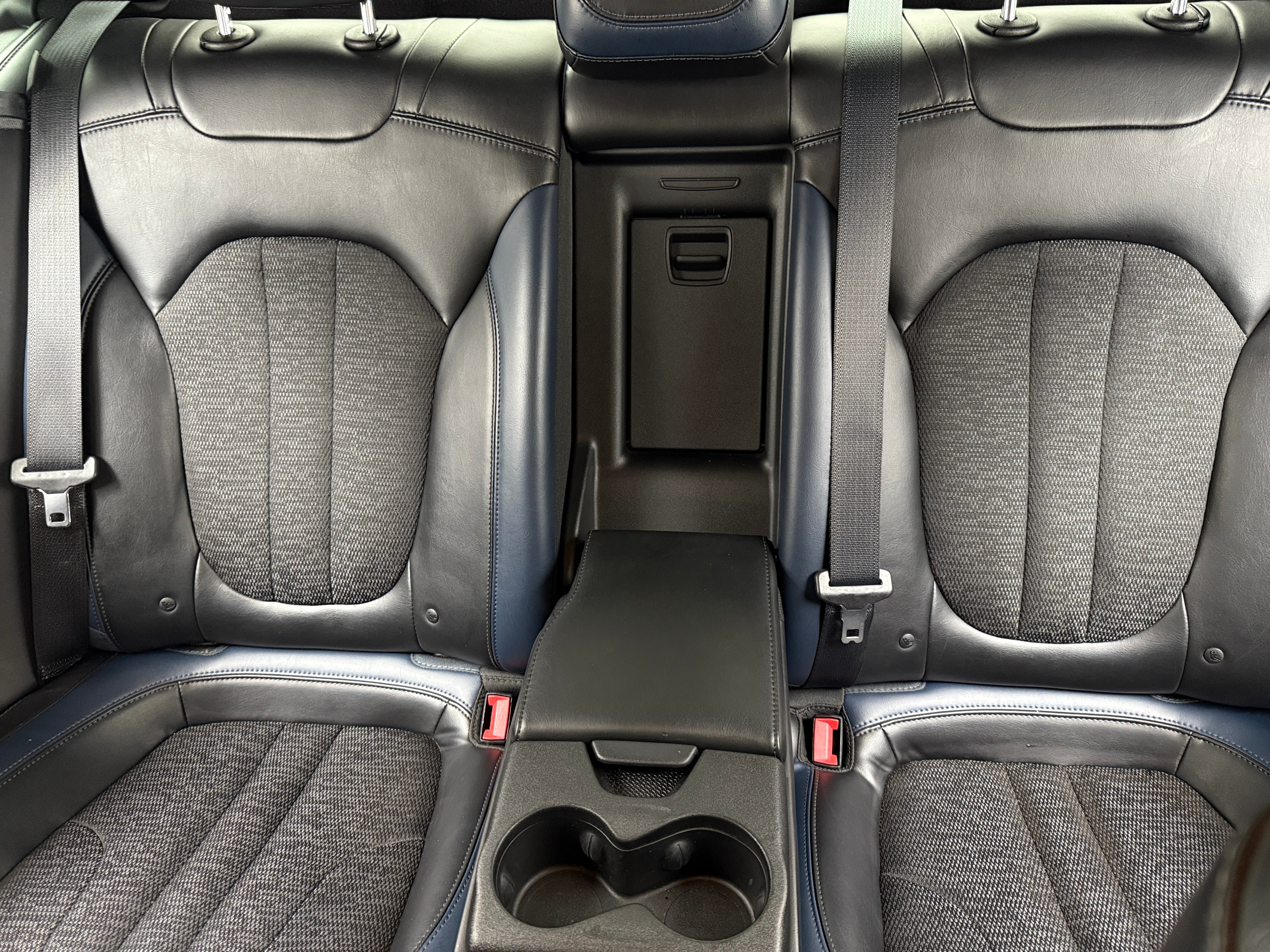 2015 Chrysler 200 S 6