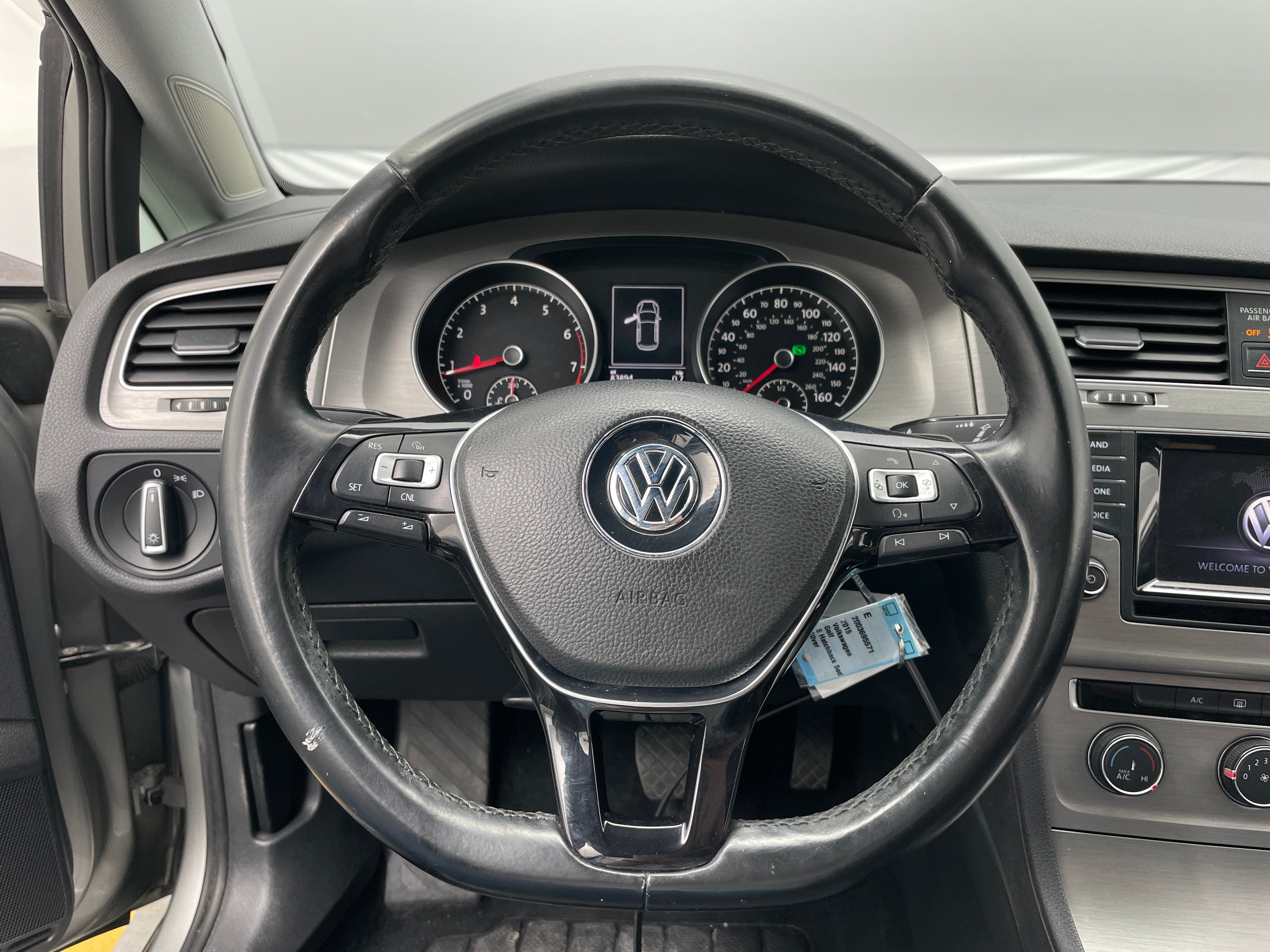 2015 Volkswagen Golf SE 4