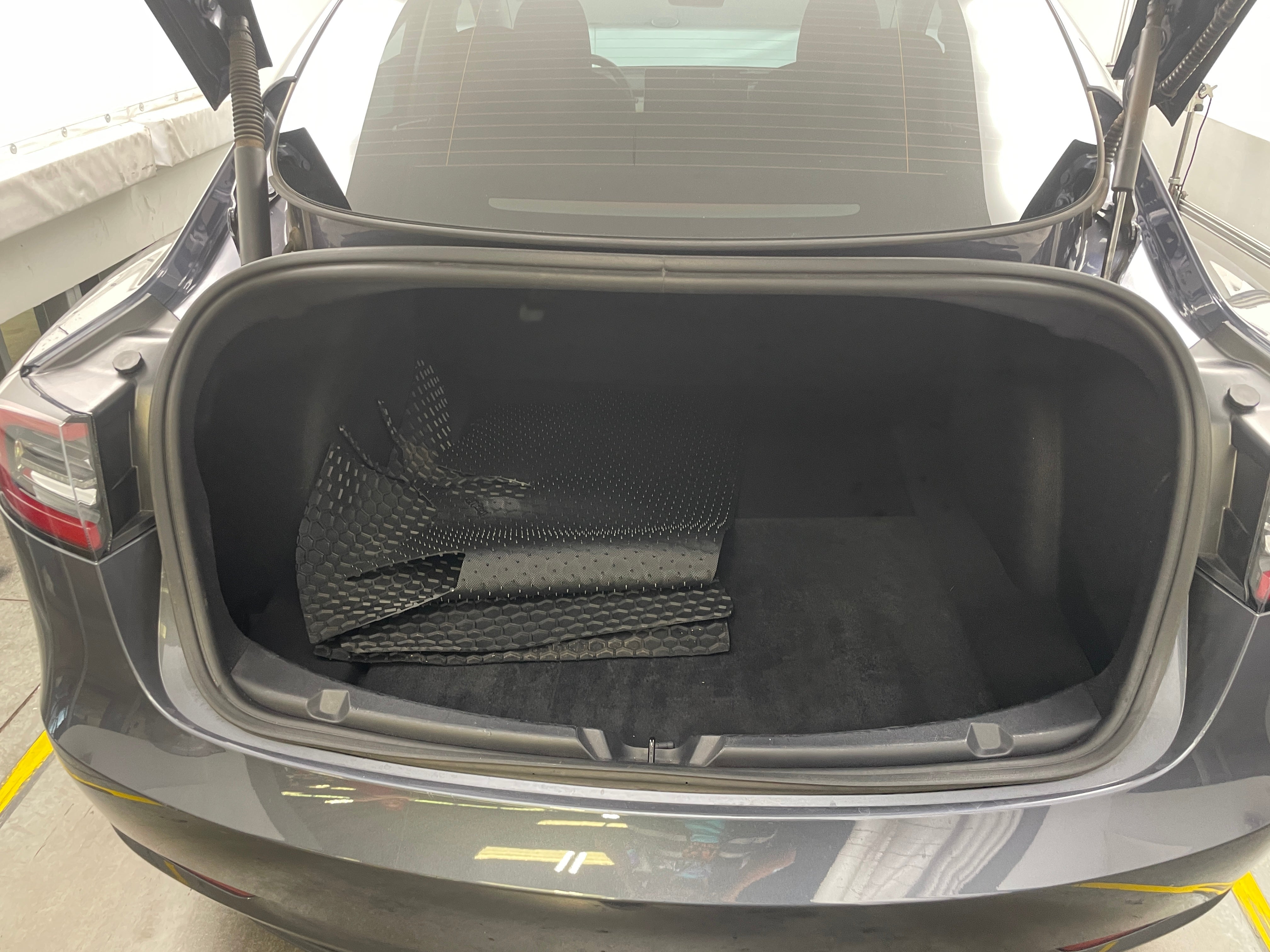 Thumbnail: 2023 Tesla Model 3 - 6