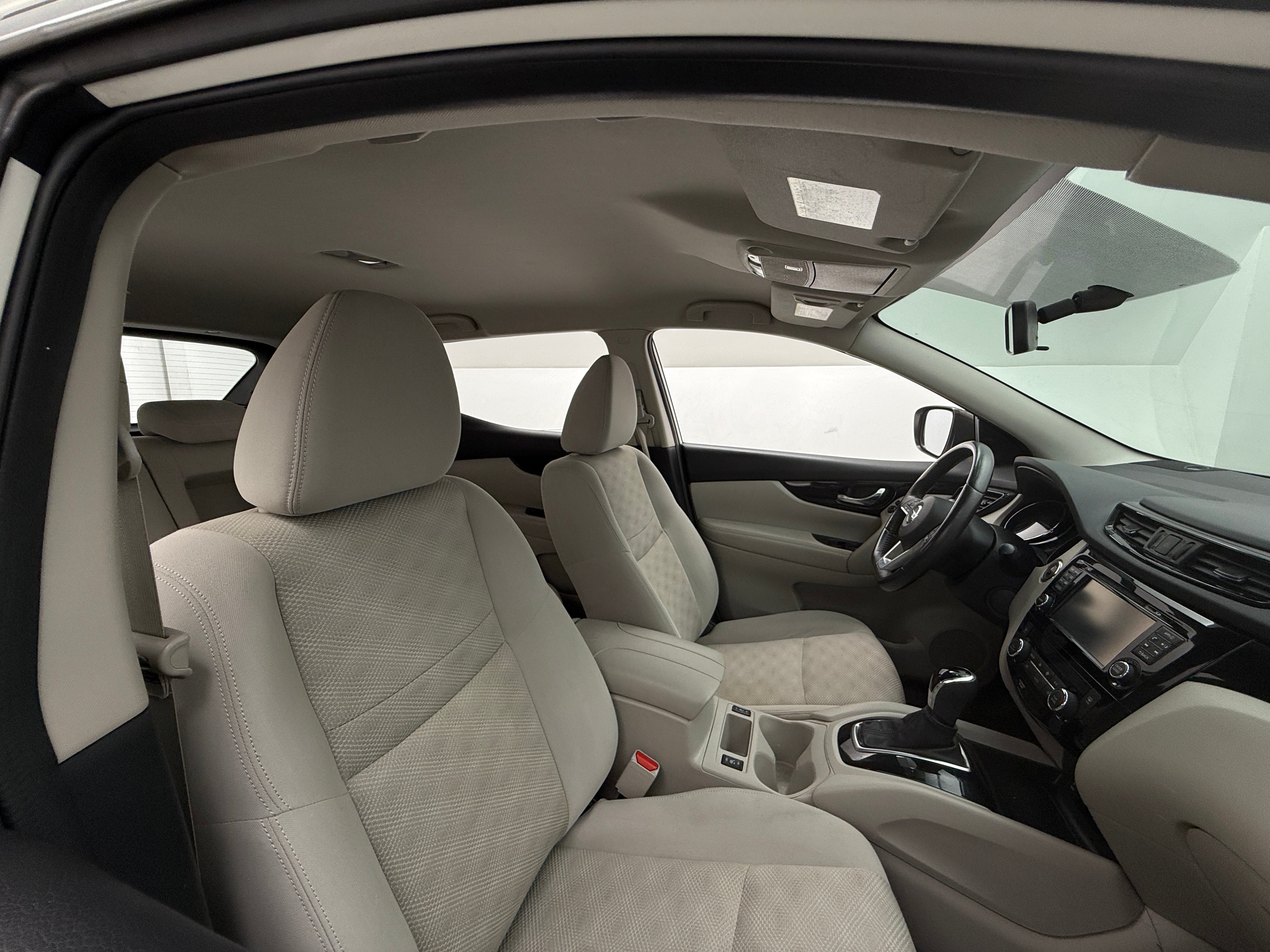 2018 Nissan Rogue Sport SV 2