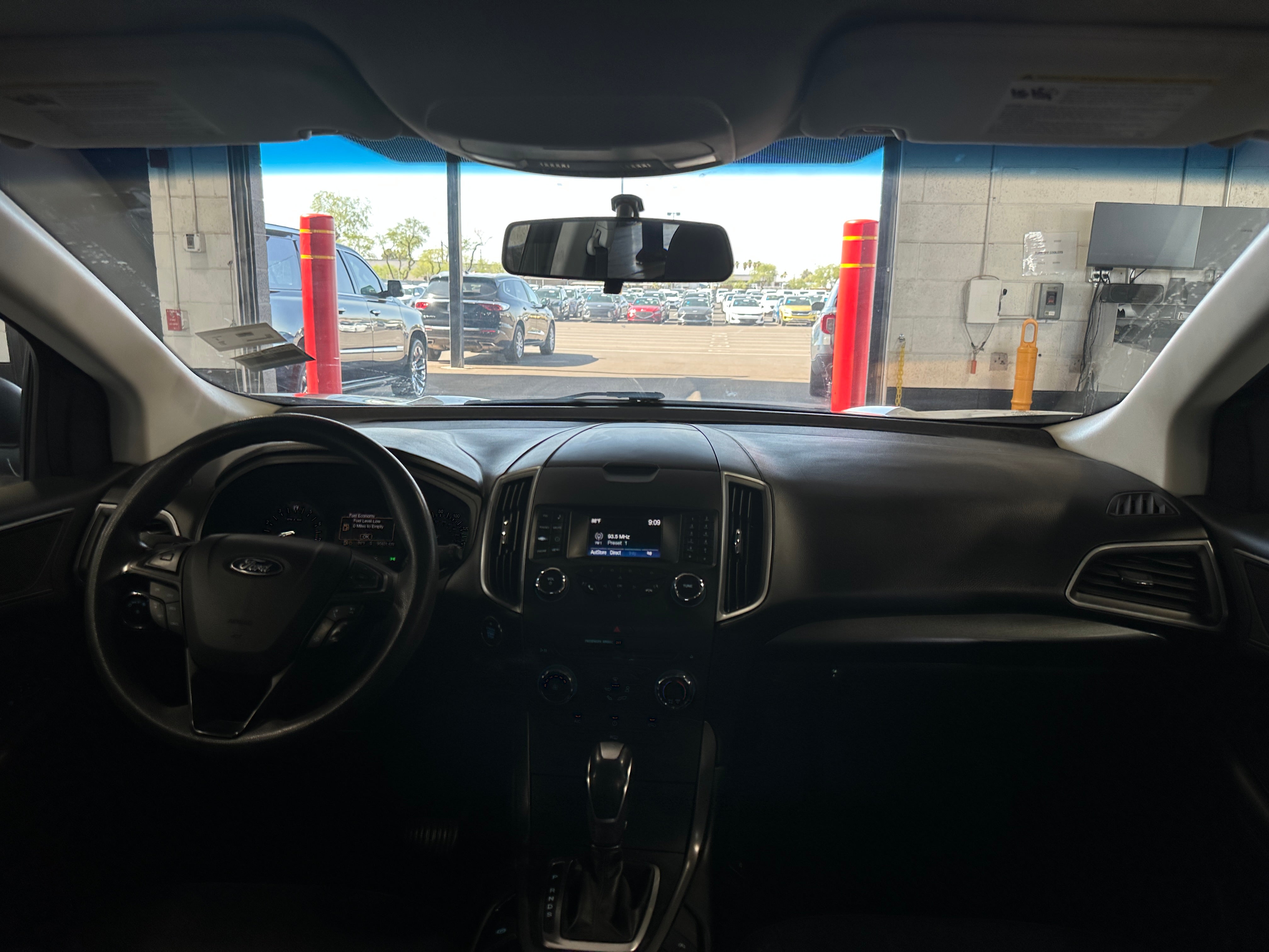 2017 Ford Edge SE 3