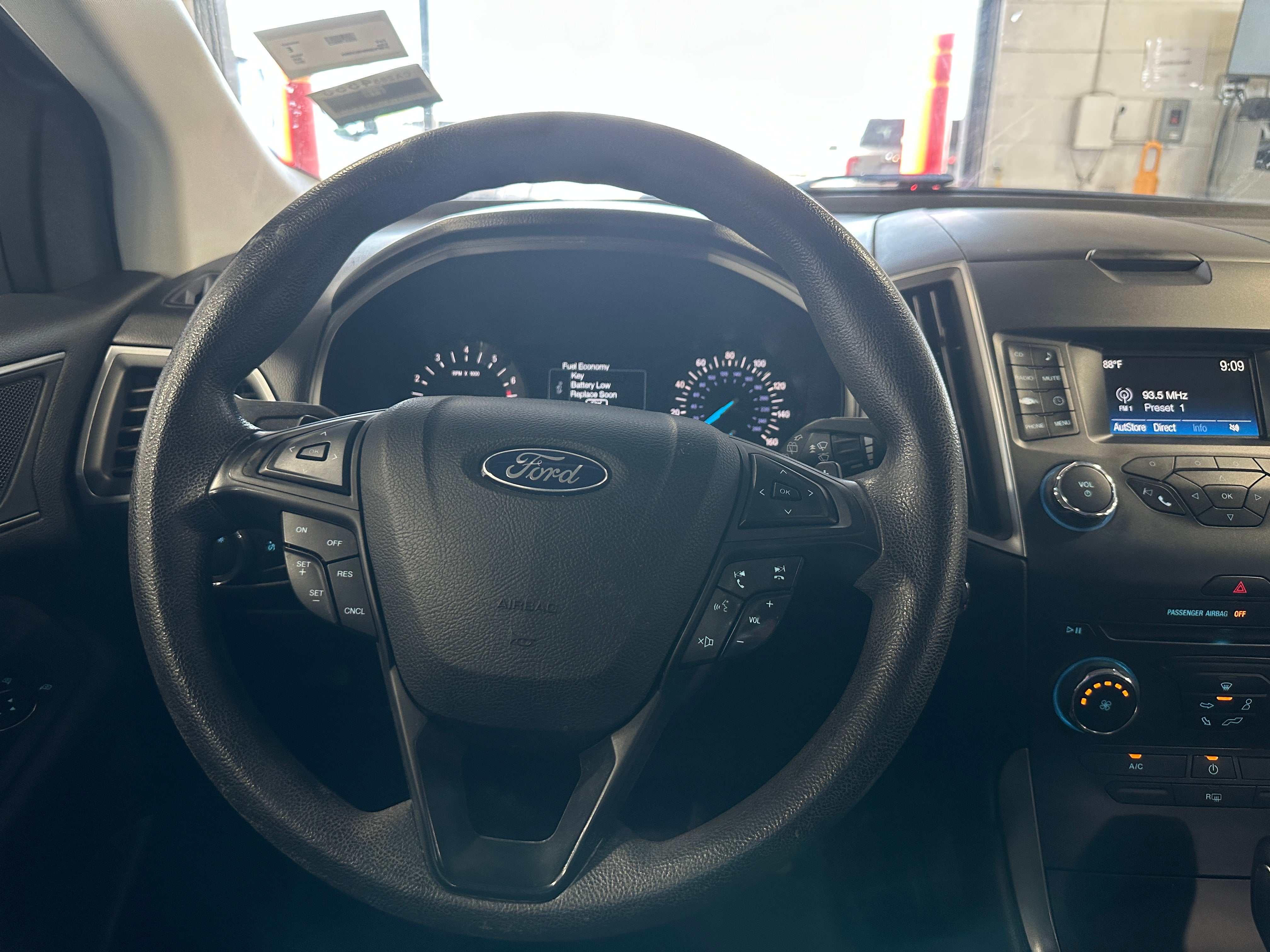 2017 Ford Edge SE 5