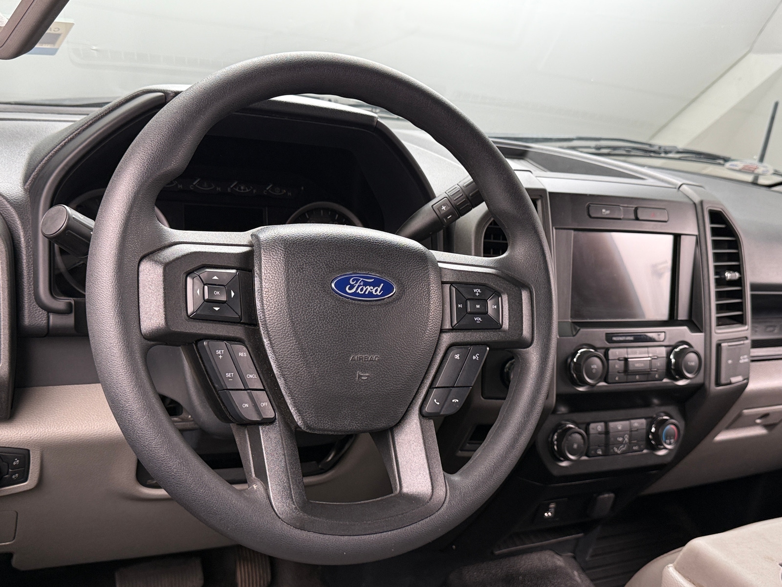 Thumbnail: 2022 Ford Econoline - 4