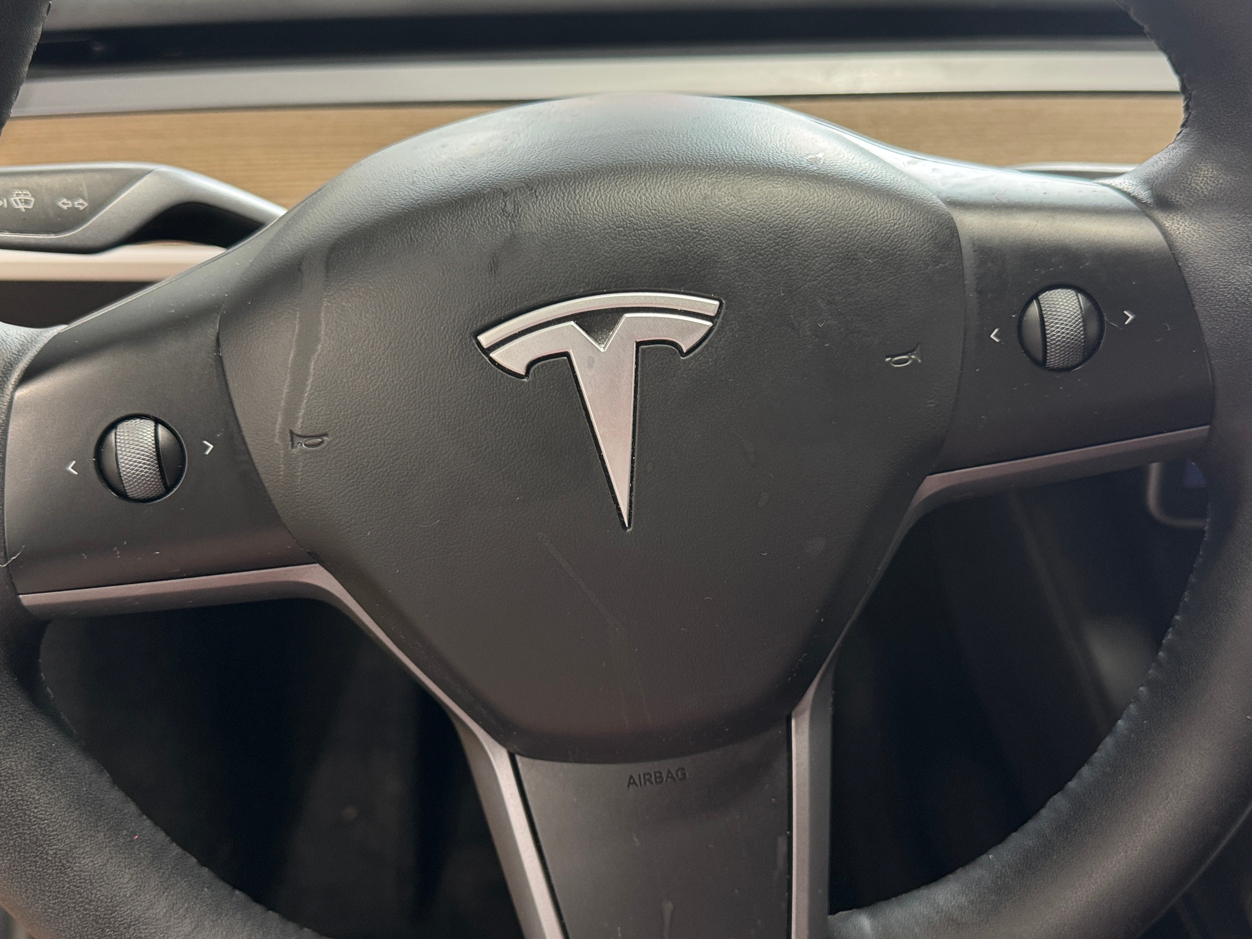 2023 Tesla Model Y Long Range 4