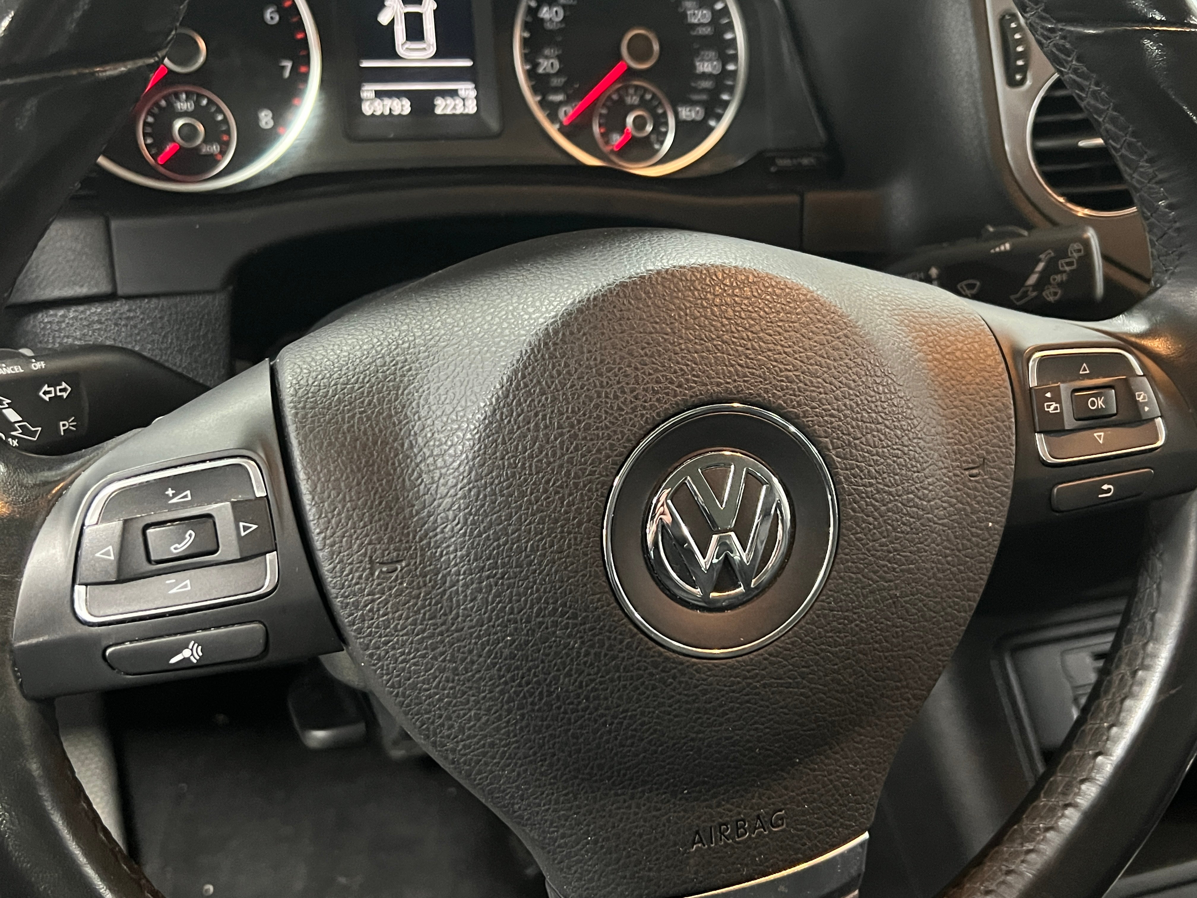 Thumbnail: 2017 Volkswagen Tiguan - 5