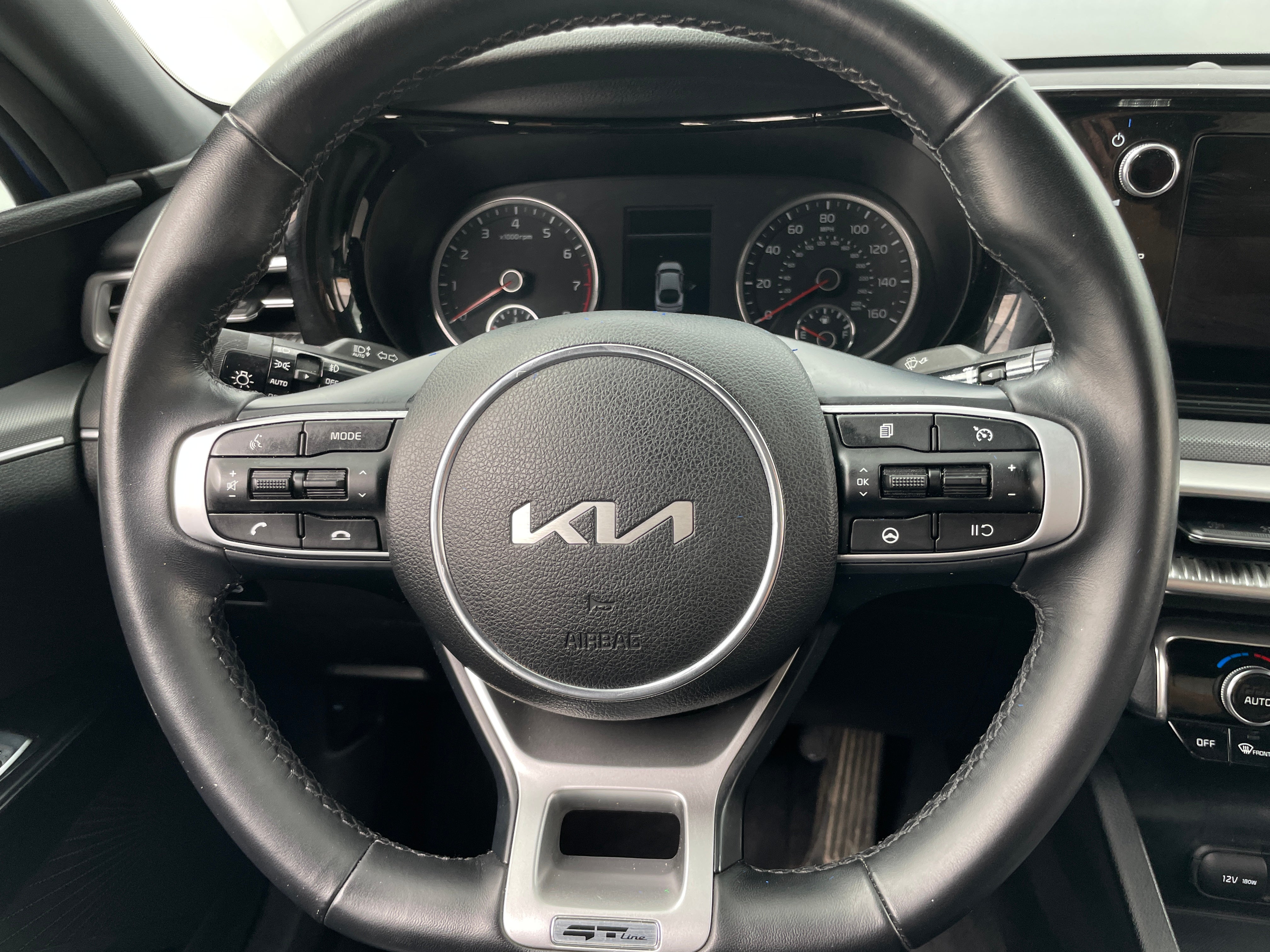 Thumbnail: 2023 Kia K5 - 4