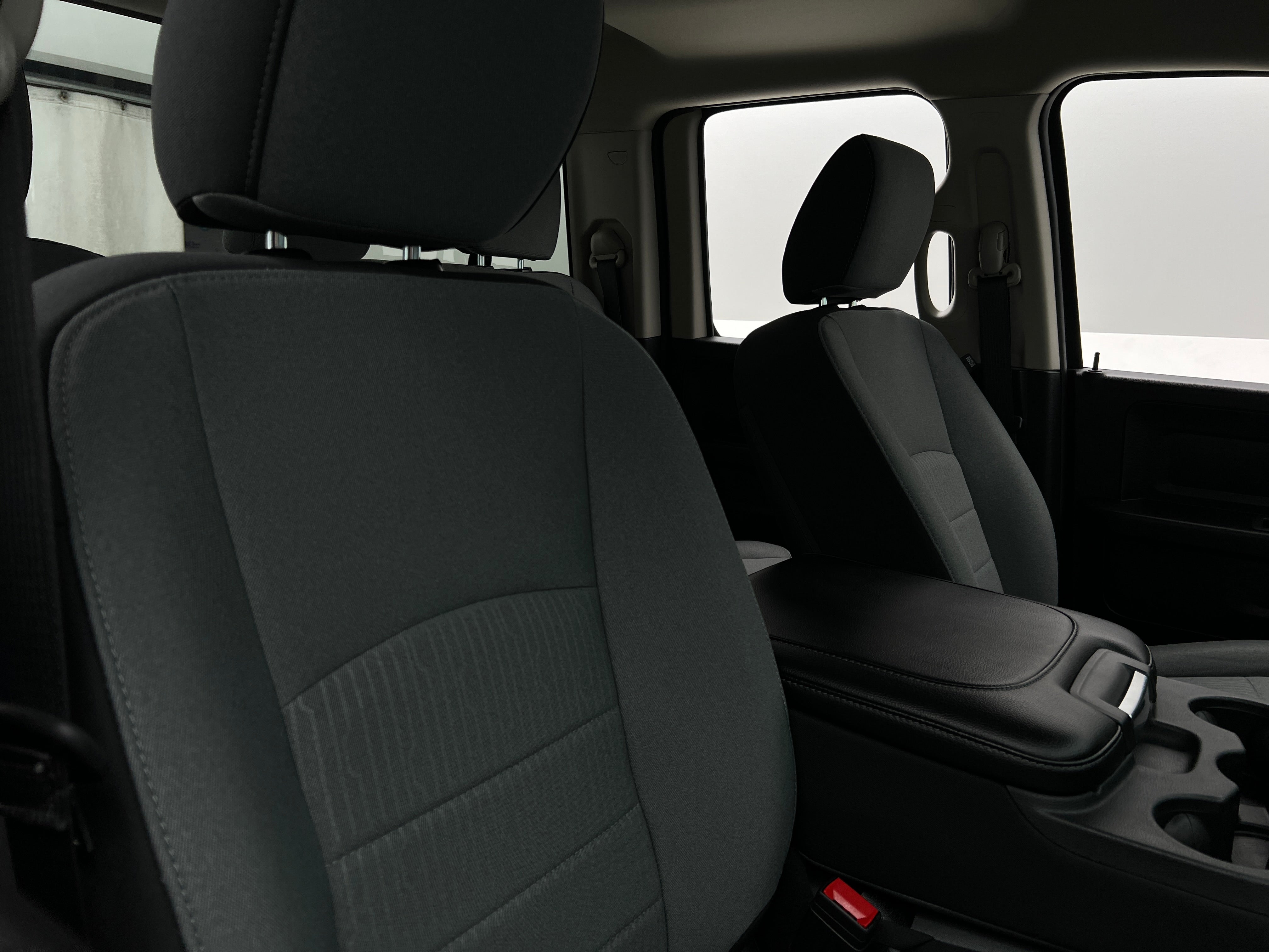 Thumbnail: 2022 RAM 1500 Classic - 2