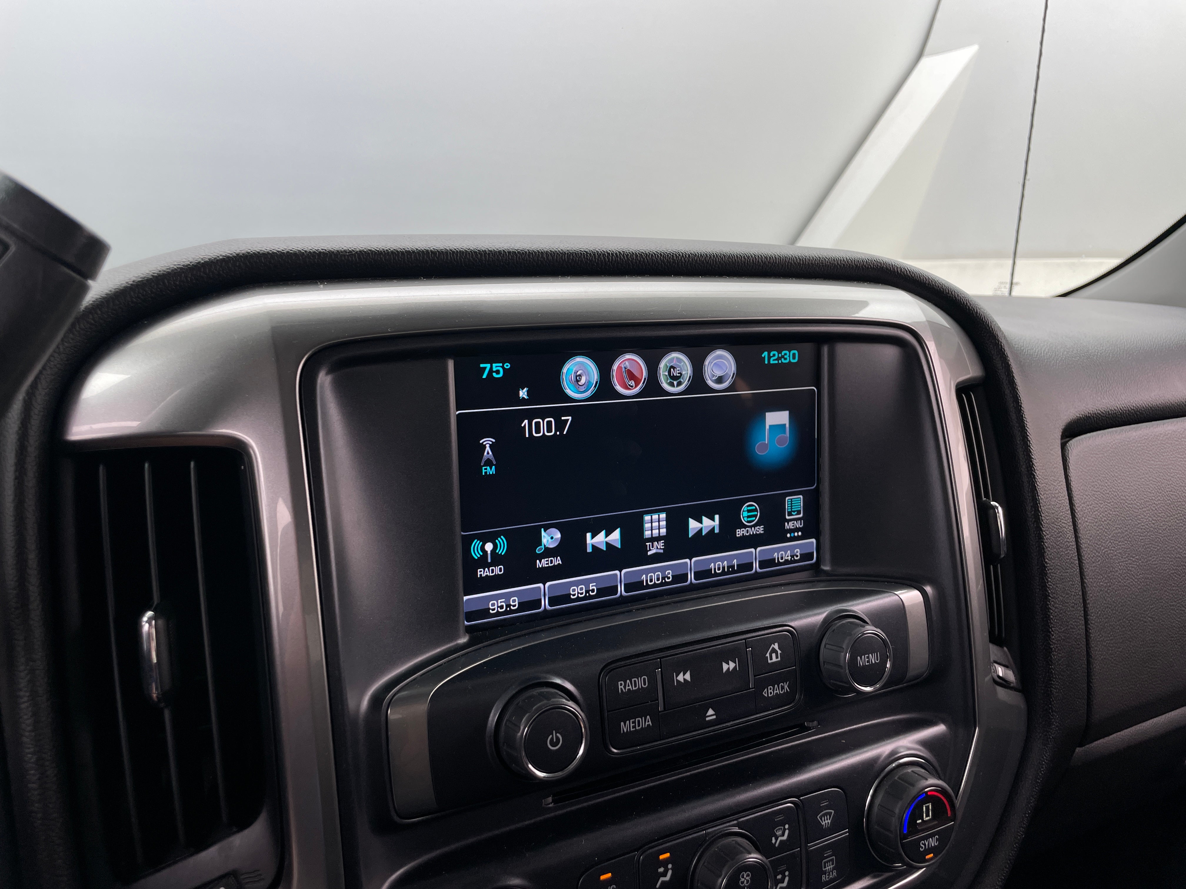 2016 Chevrolet Silverado 1500 LT 4
