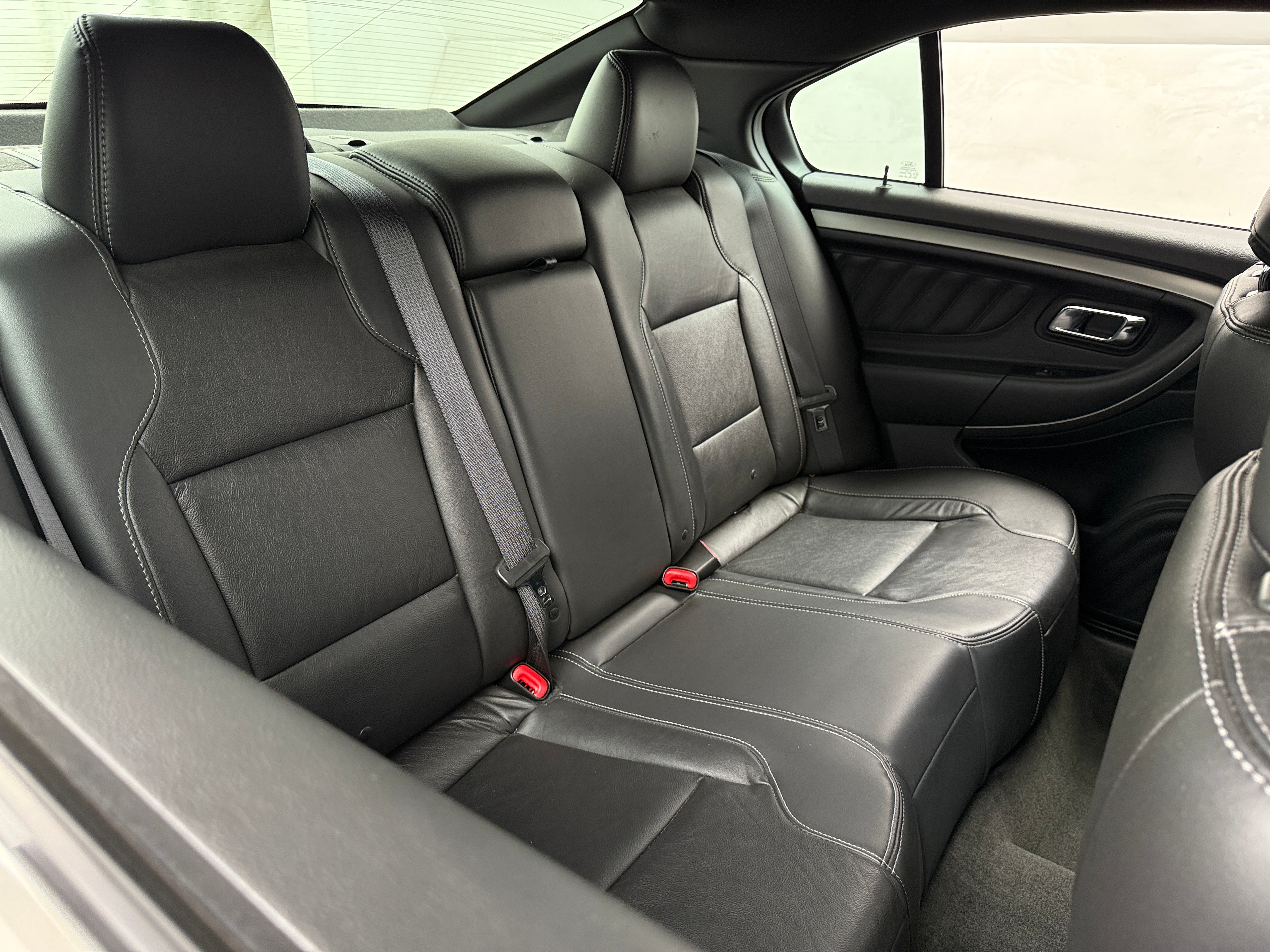 2015 Ford Taurus SEL 6