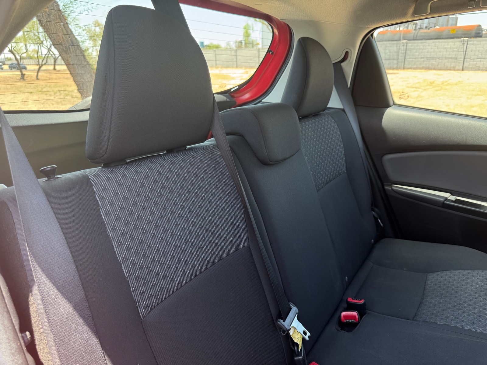 Thumbnail: 2015 Toyota Yaris - 6