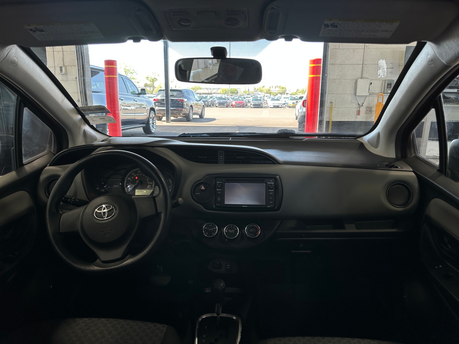 Thumbnail: 2015 Toyota Yaris - 3