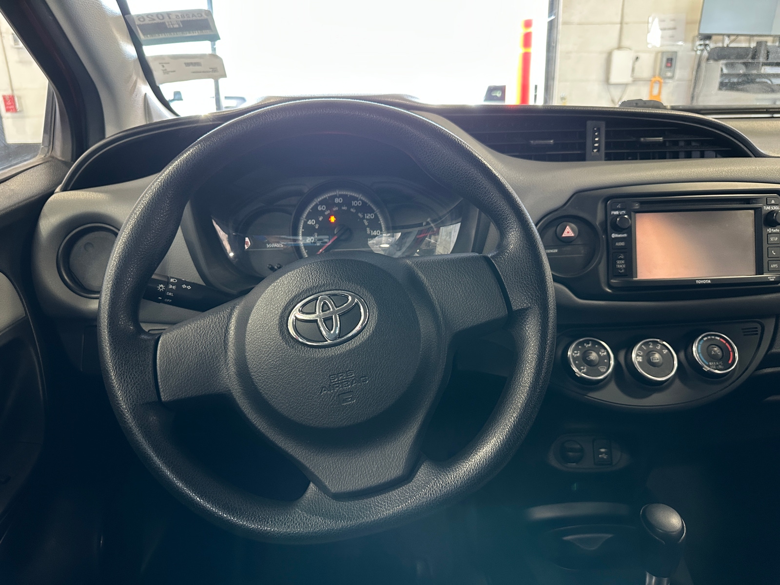 Thumbnail: 2015 Toyota Yaris - 5