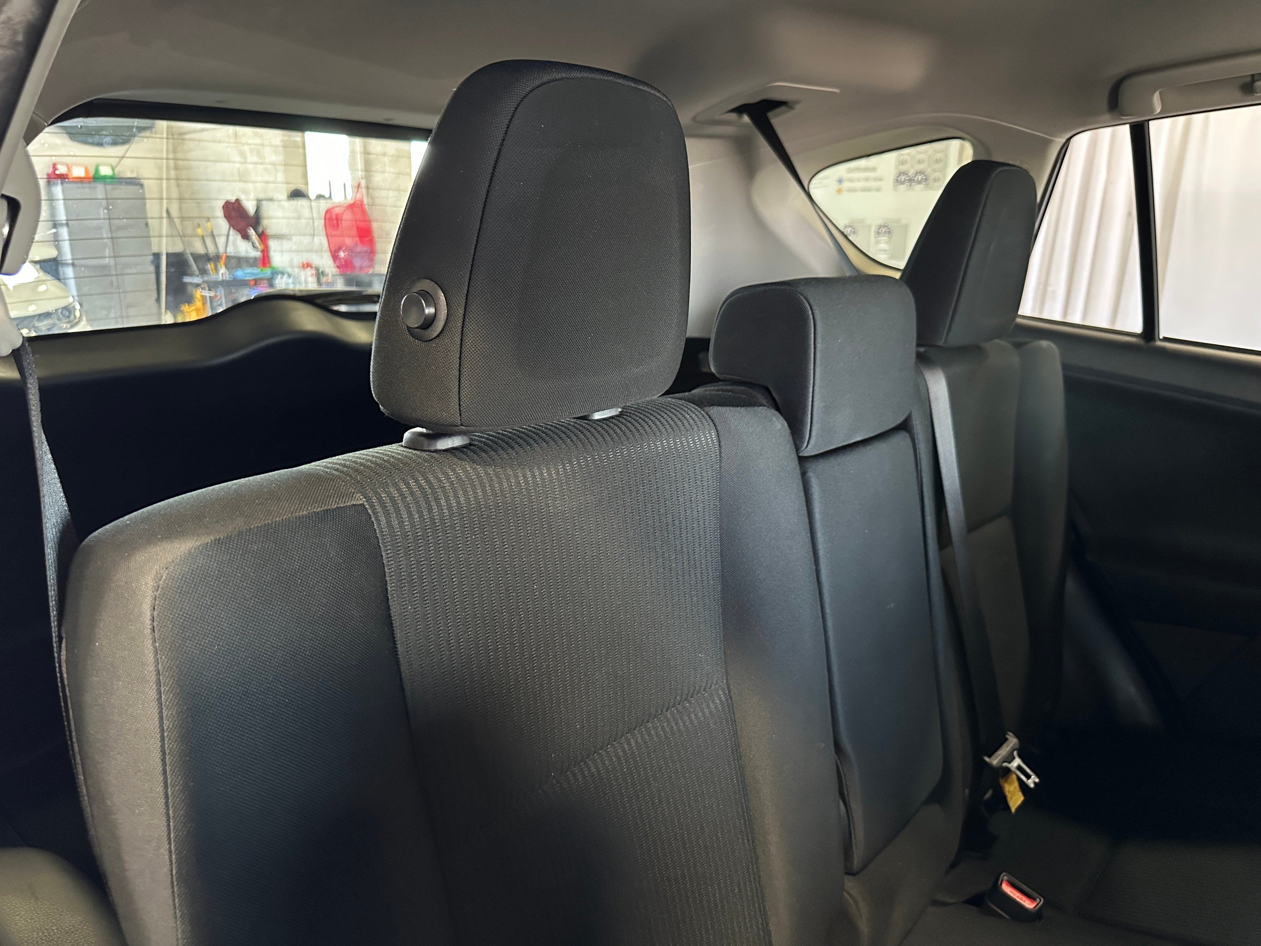 2018 Toyota RAV4 LE 6