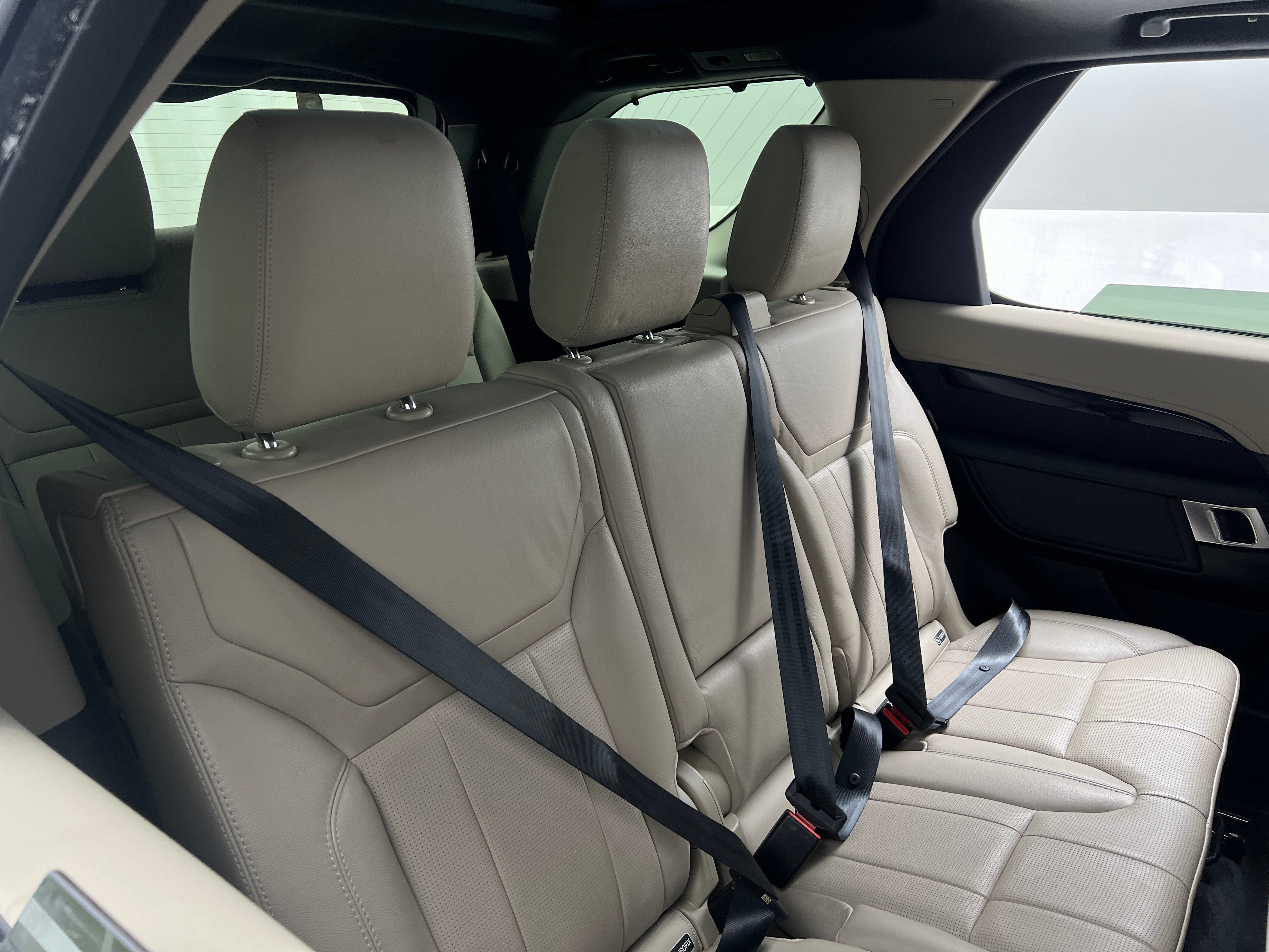 2017 Land Rover Discovery SE 5