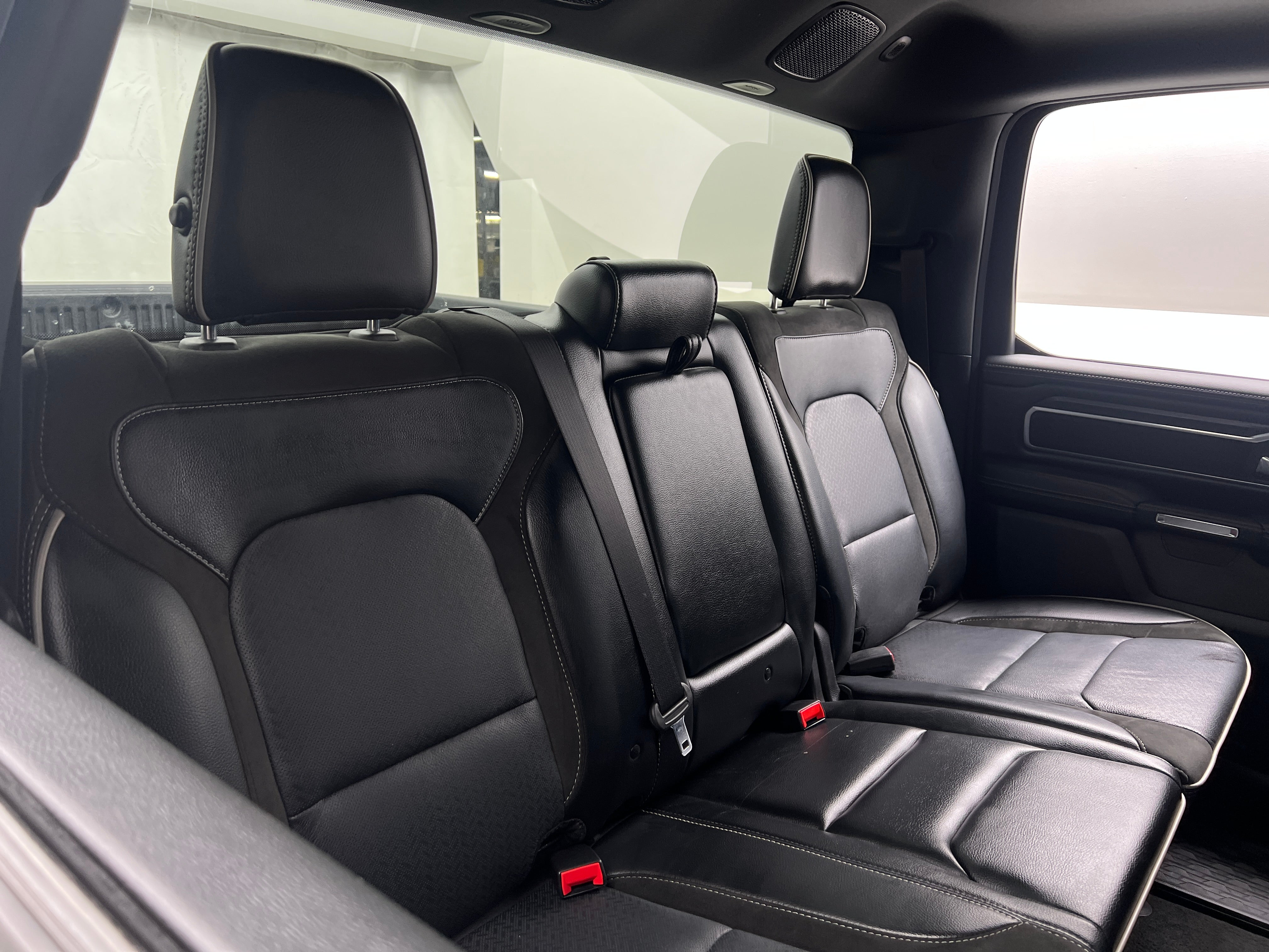 2024 RAM 1500 Laramie 5