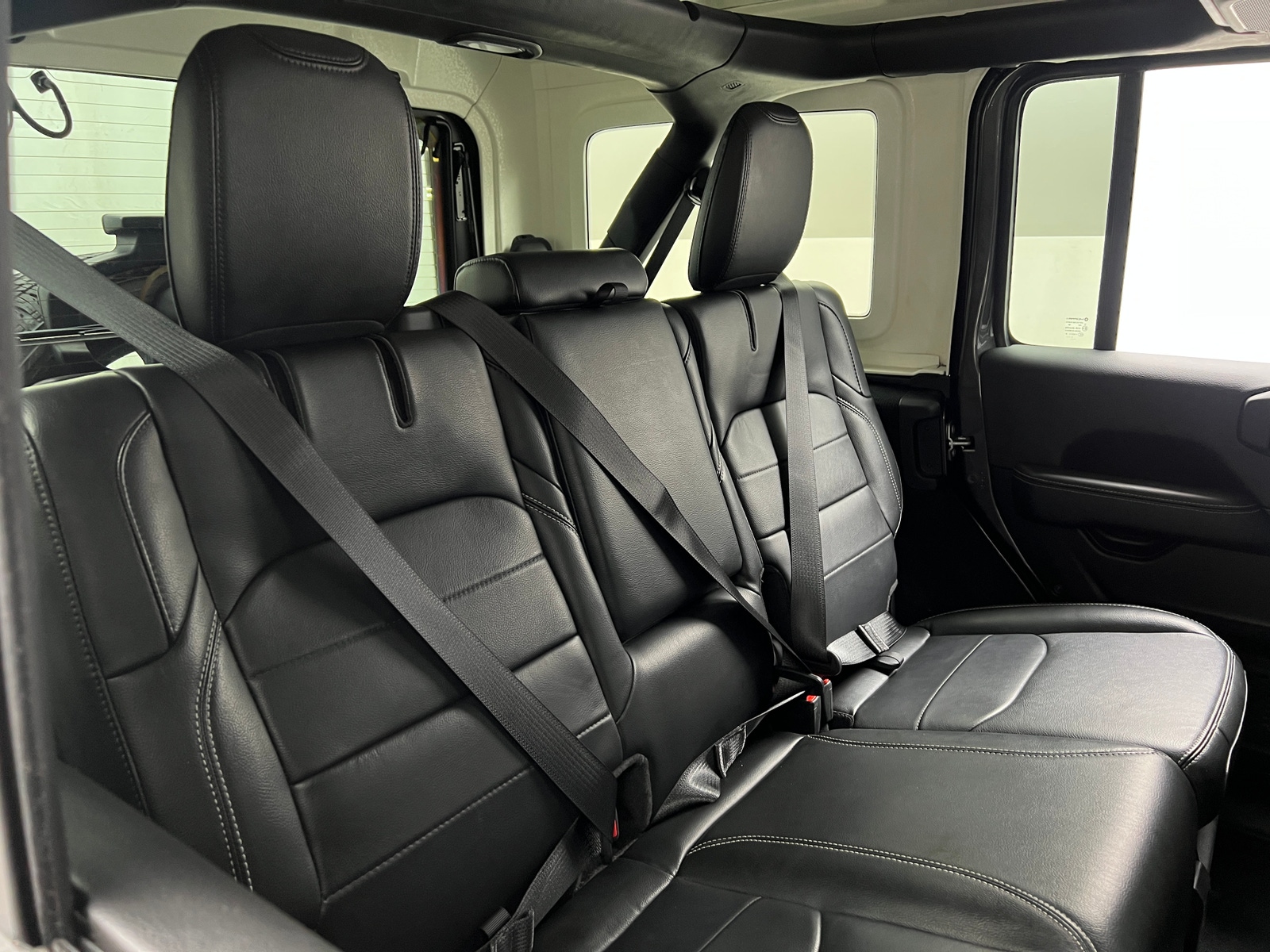 Thumbnail: 2022 Jeep Wrangler - 5