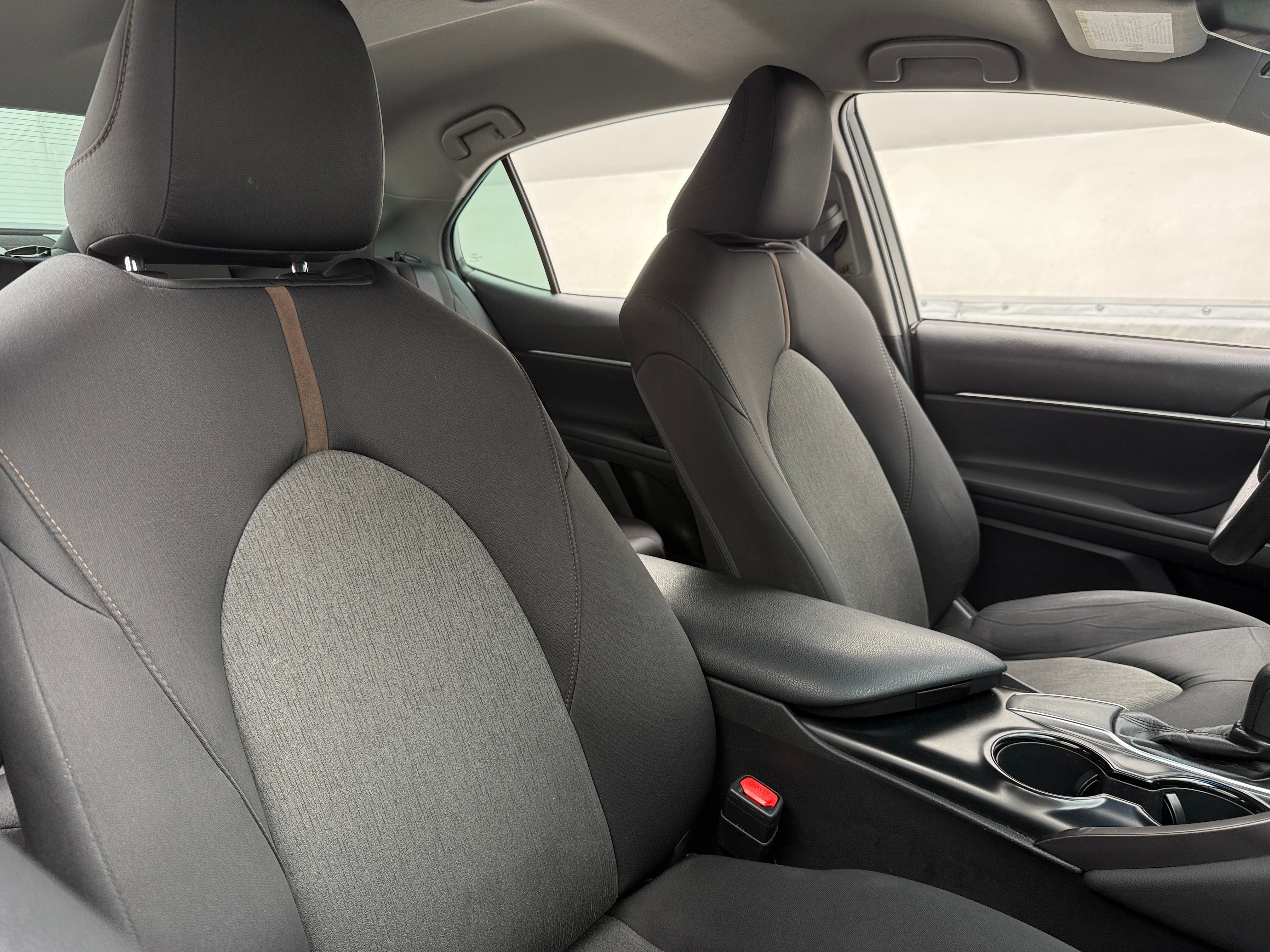 2018 Toyota Camry LE 2
