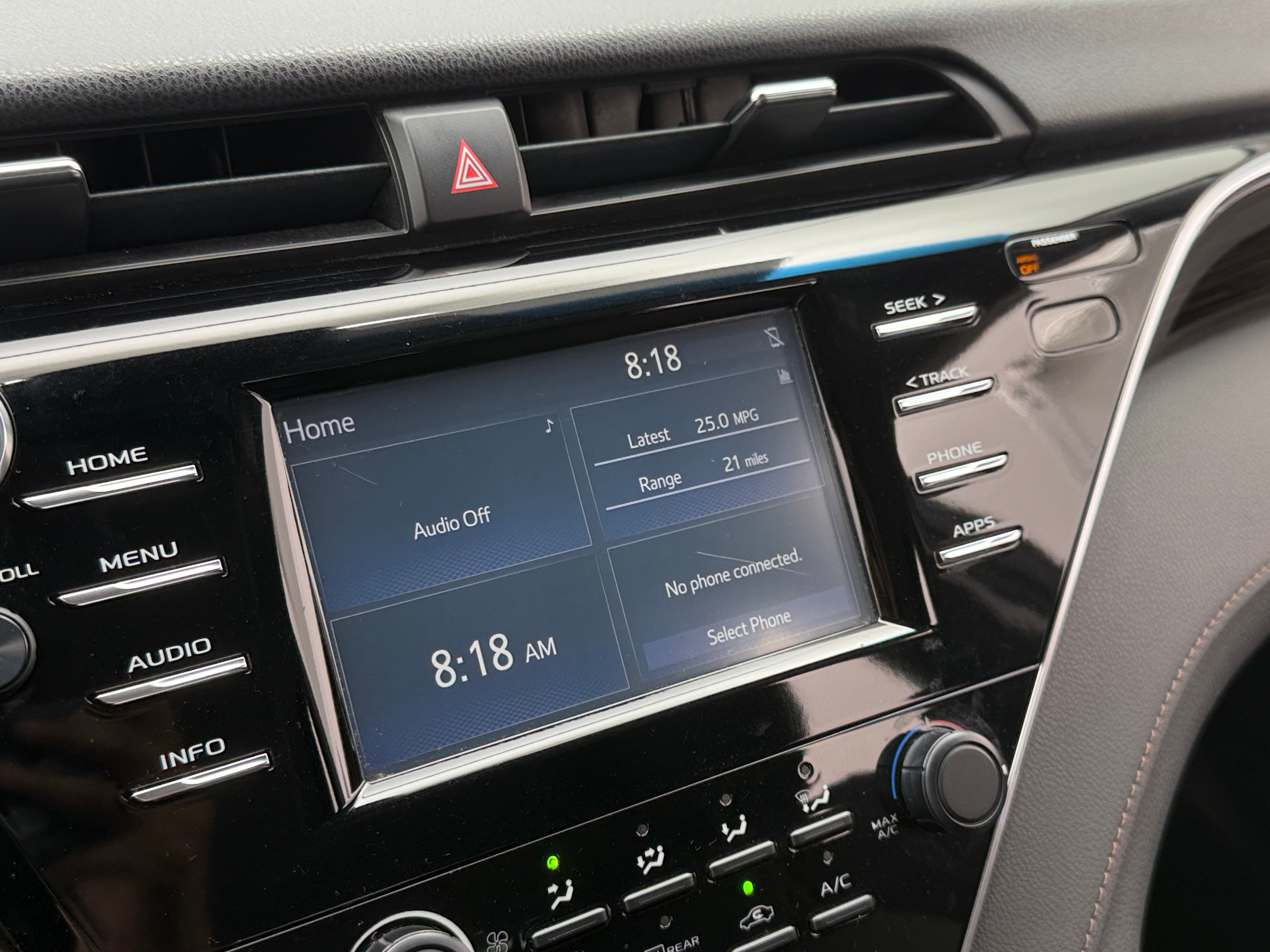 2018 Toyota Camry LE 4