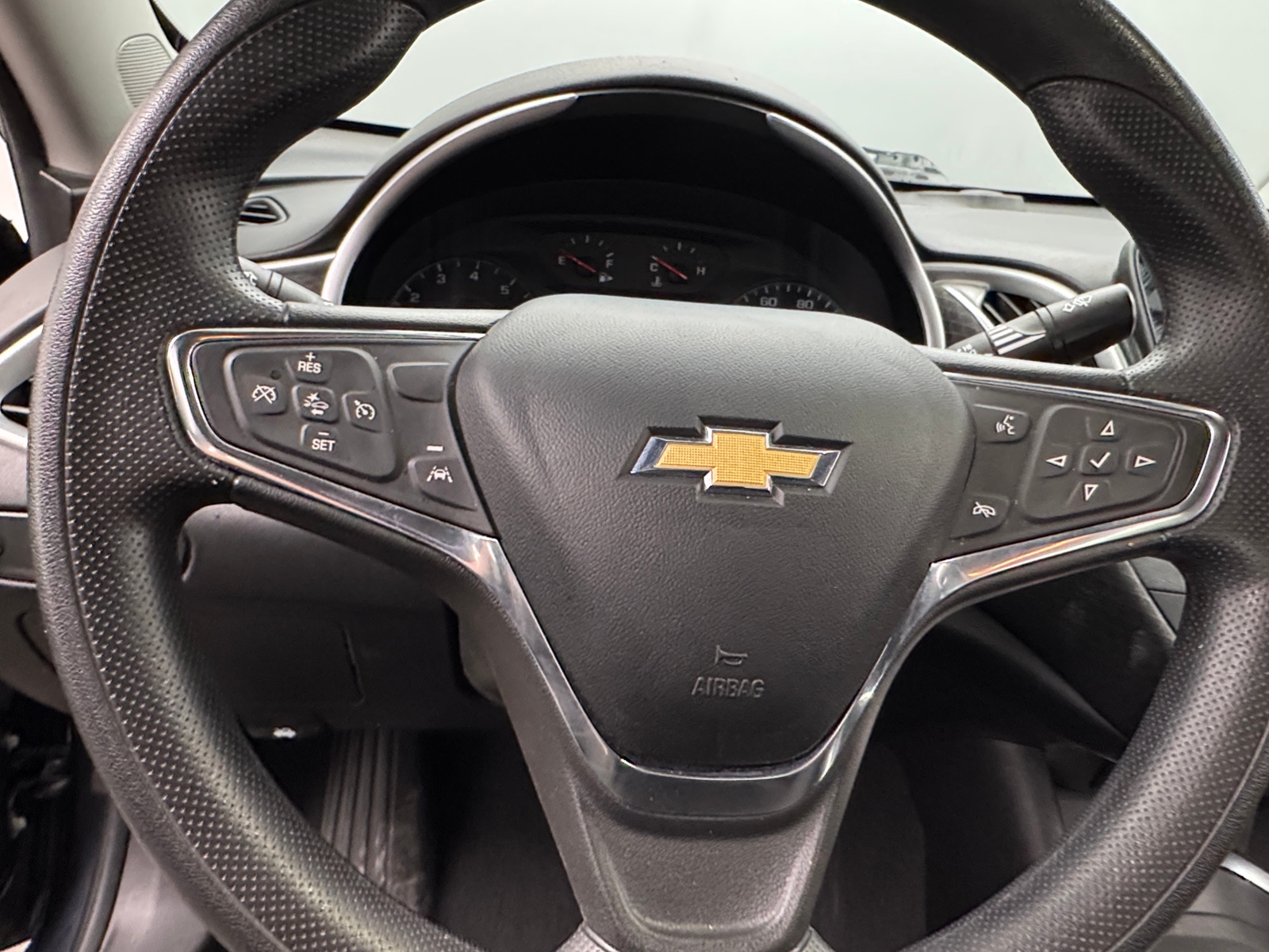 Thumbnail: 2023 Chevrolet Malibu - 5