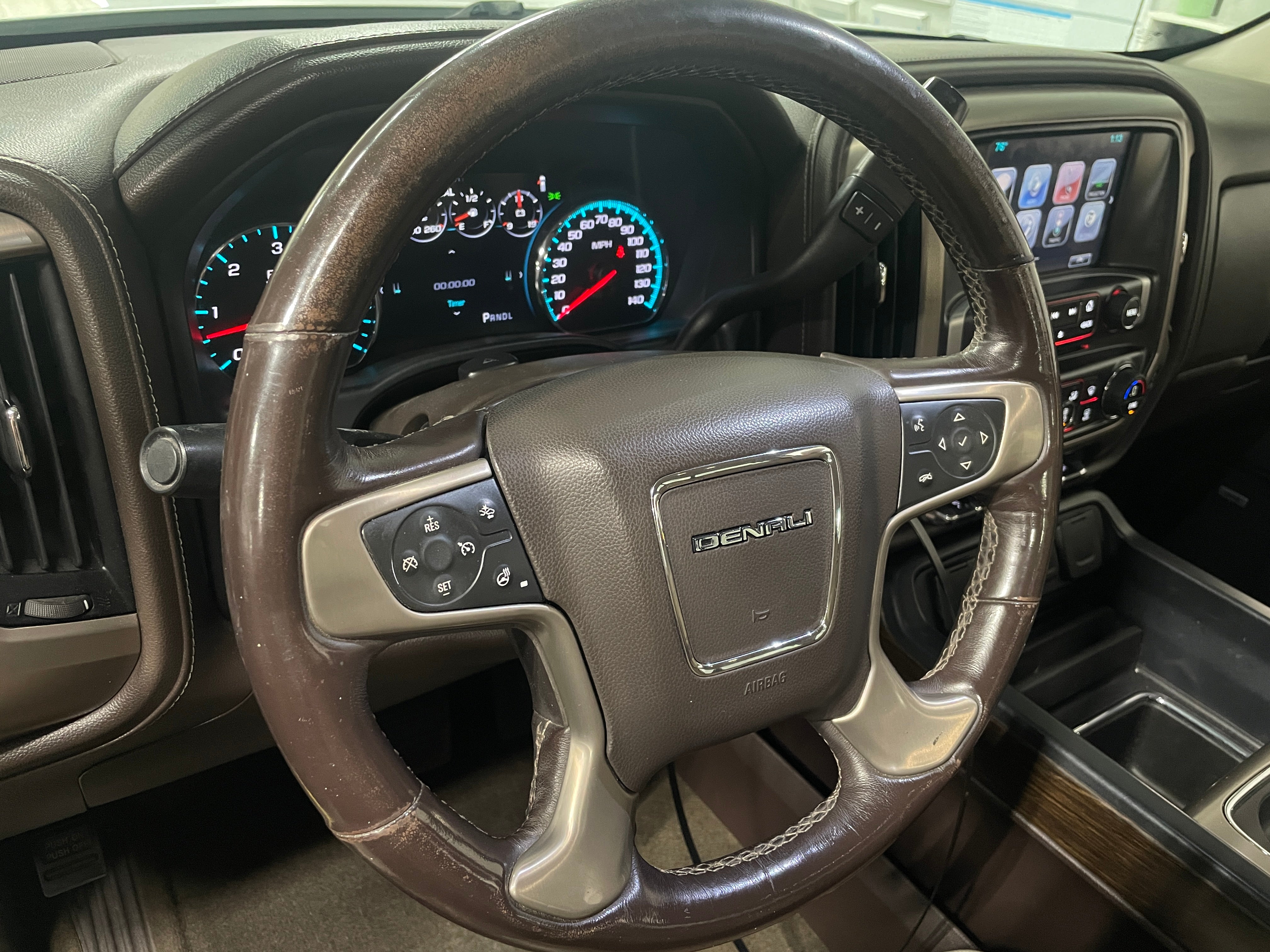 2017 GMC Sierra 1500 Denali 4