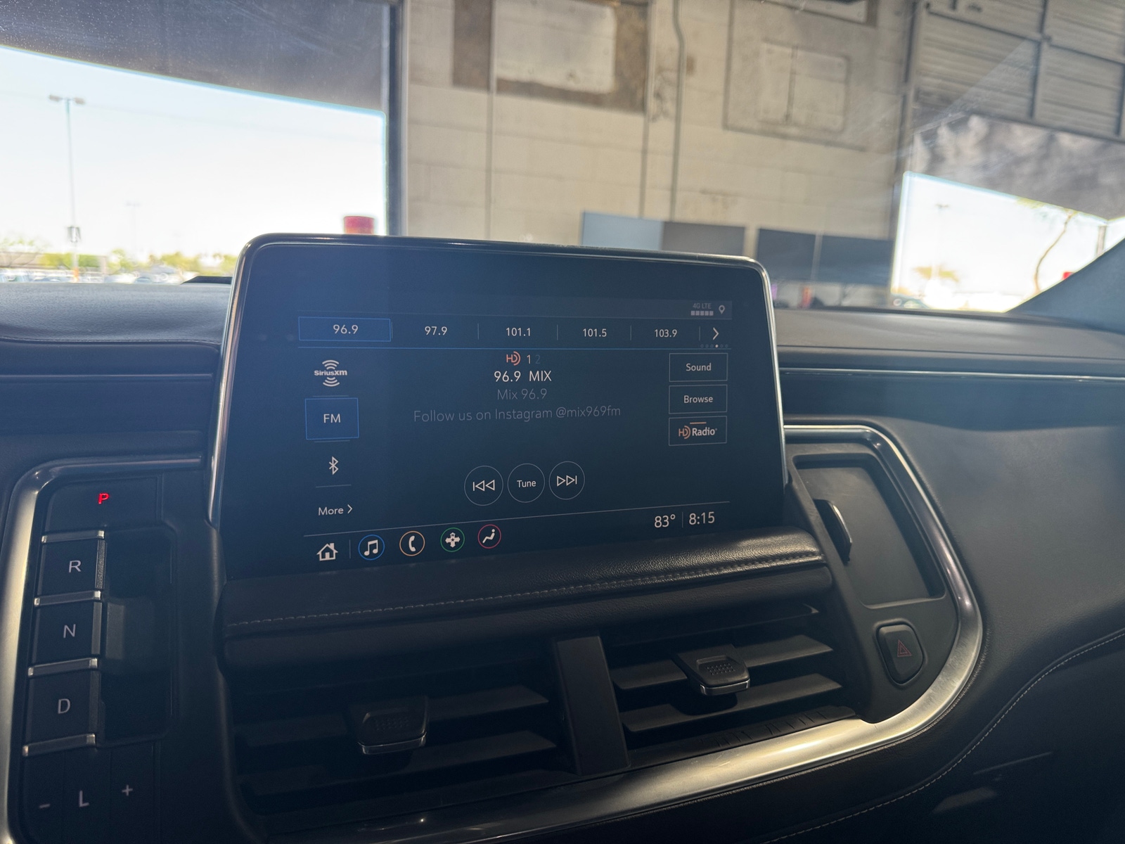 Thumbnail: 2021 Chevrolet Tahoe - 3