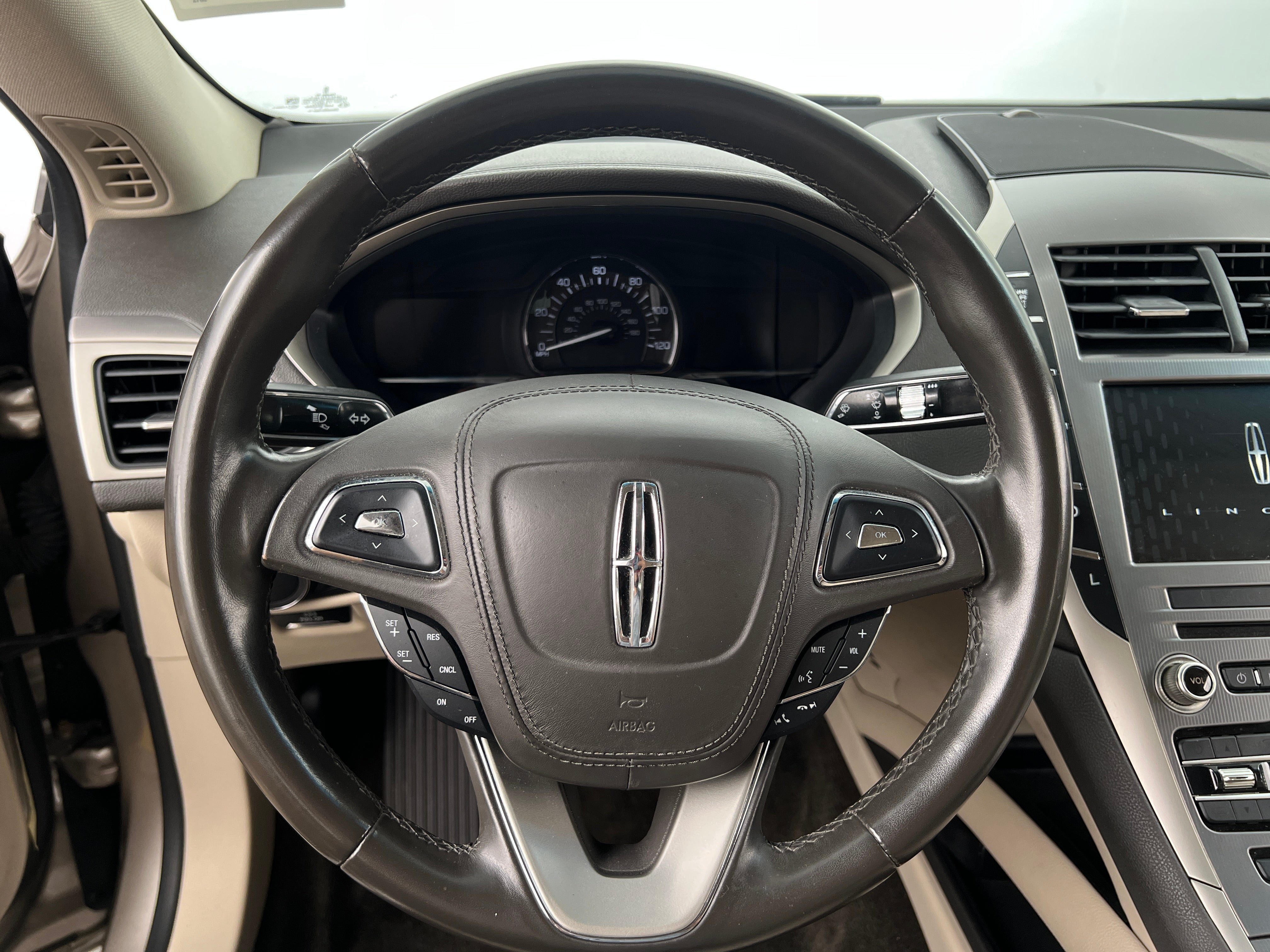 2018 Lincoln MKZ Premiere 4