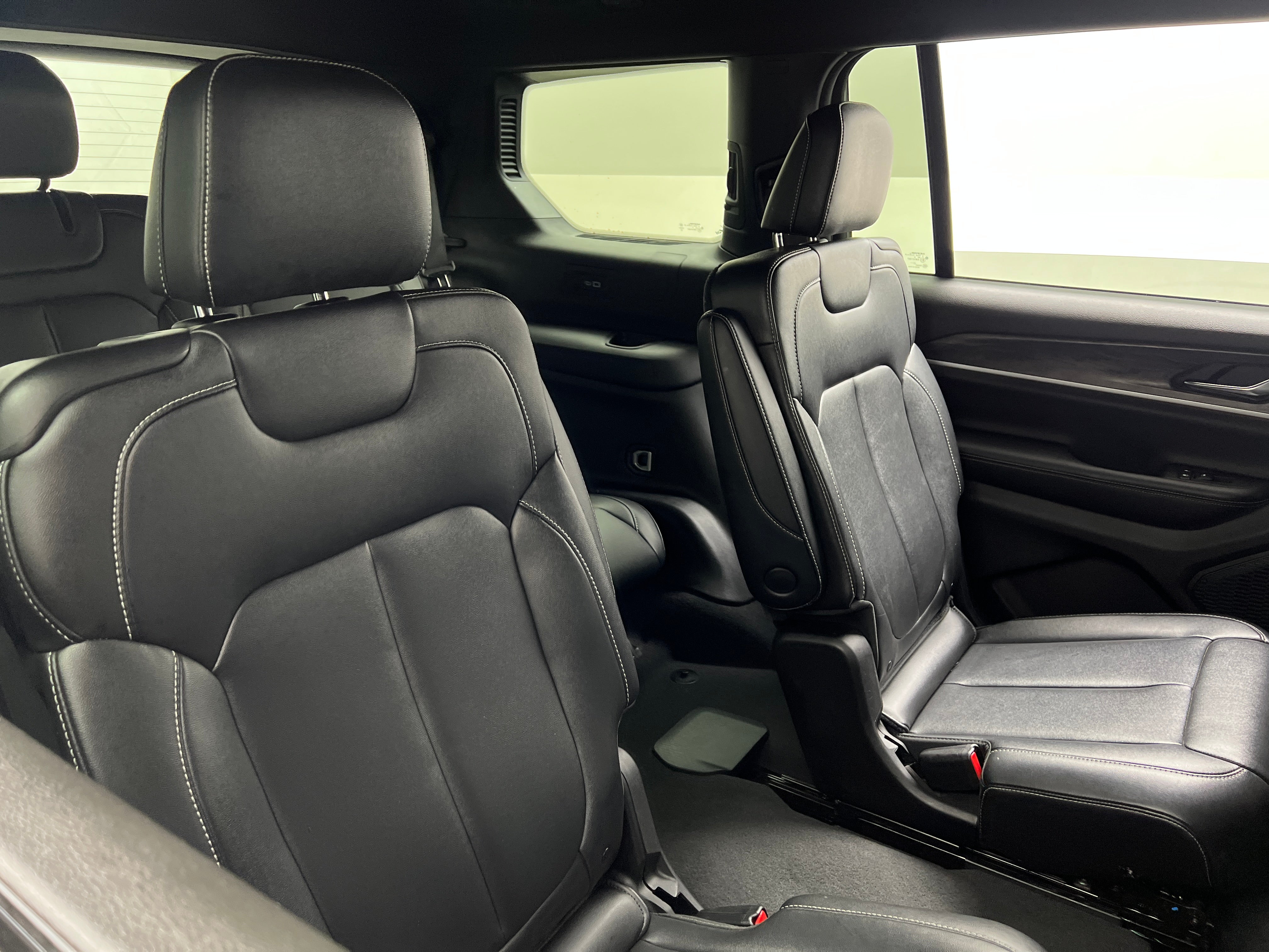 Thumbnail: 2024 Jeep Grand Cherokee L - 6