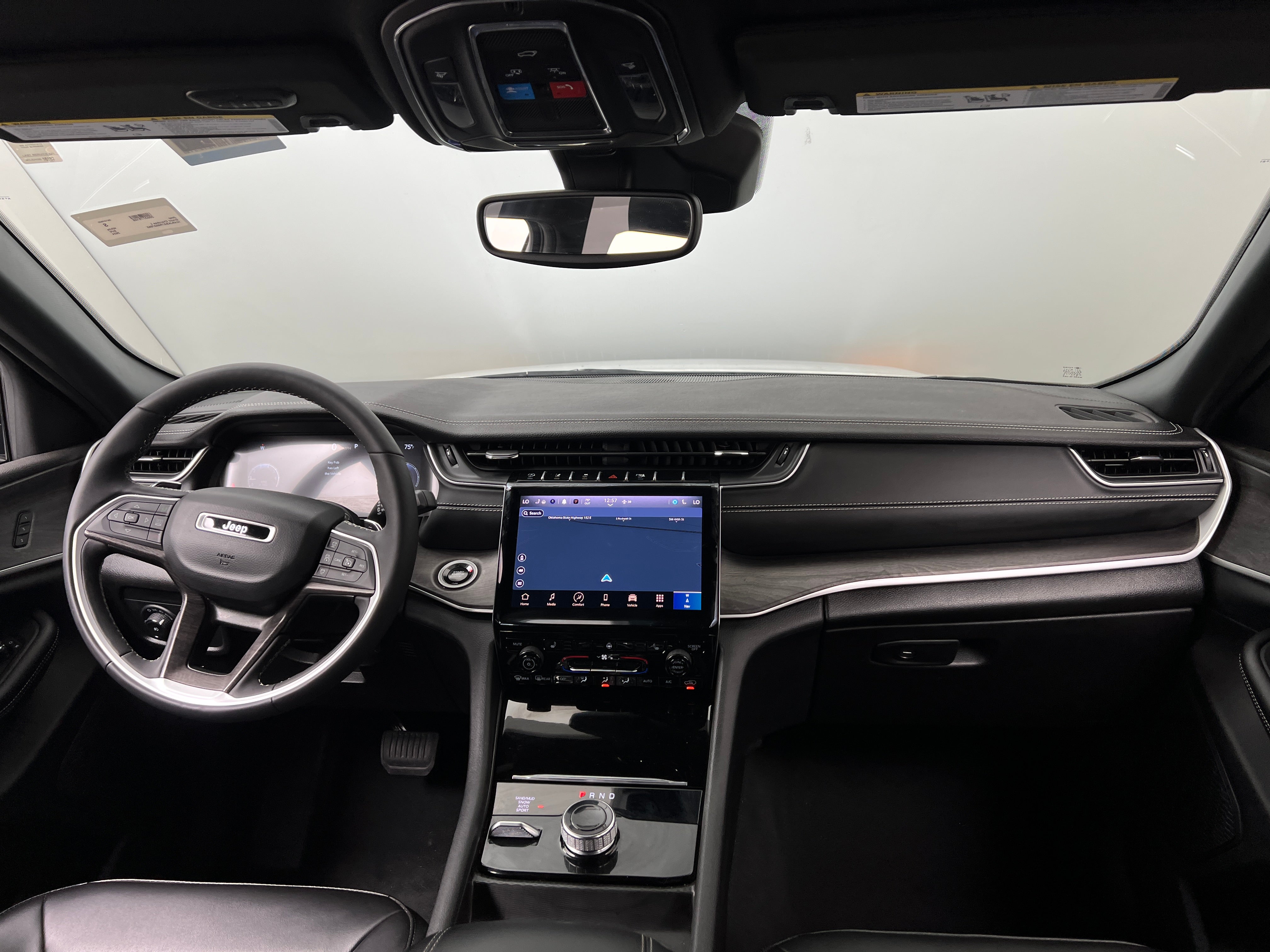 Thumbnail: 2024 Jeep Grand Cherokee L - 3