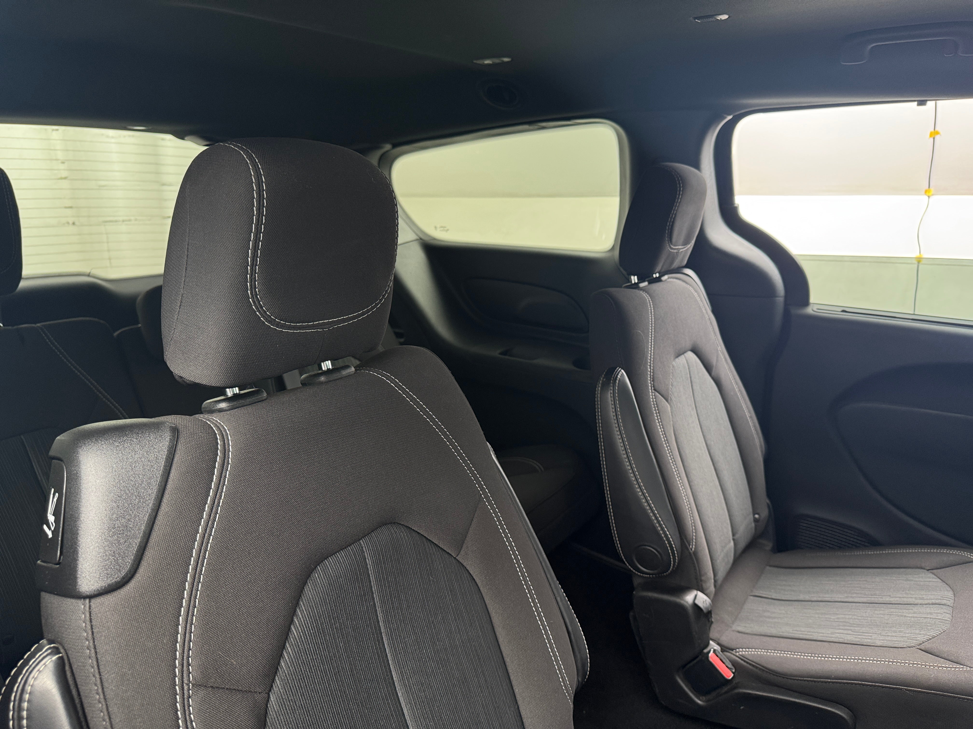 Thumbnail: 2021 Chrysler Pacifica - 6