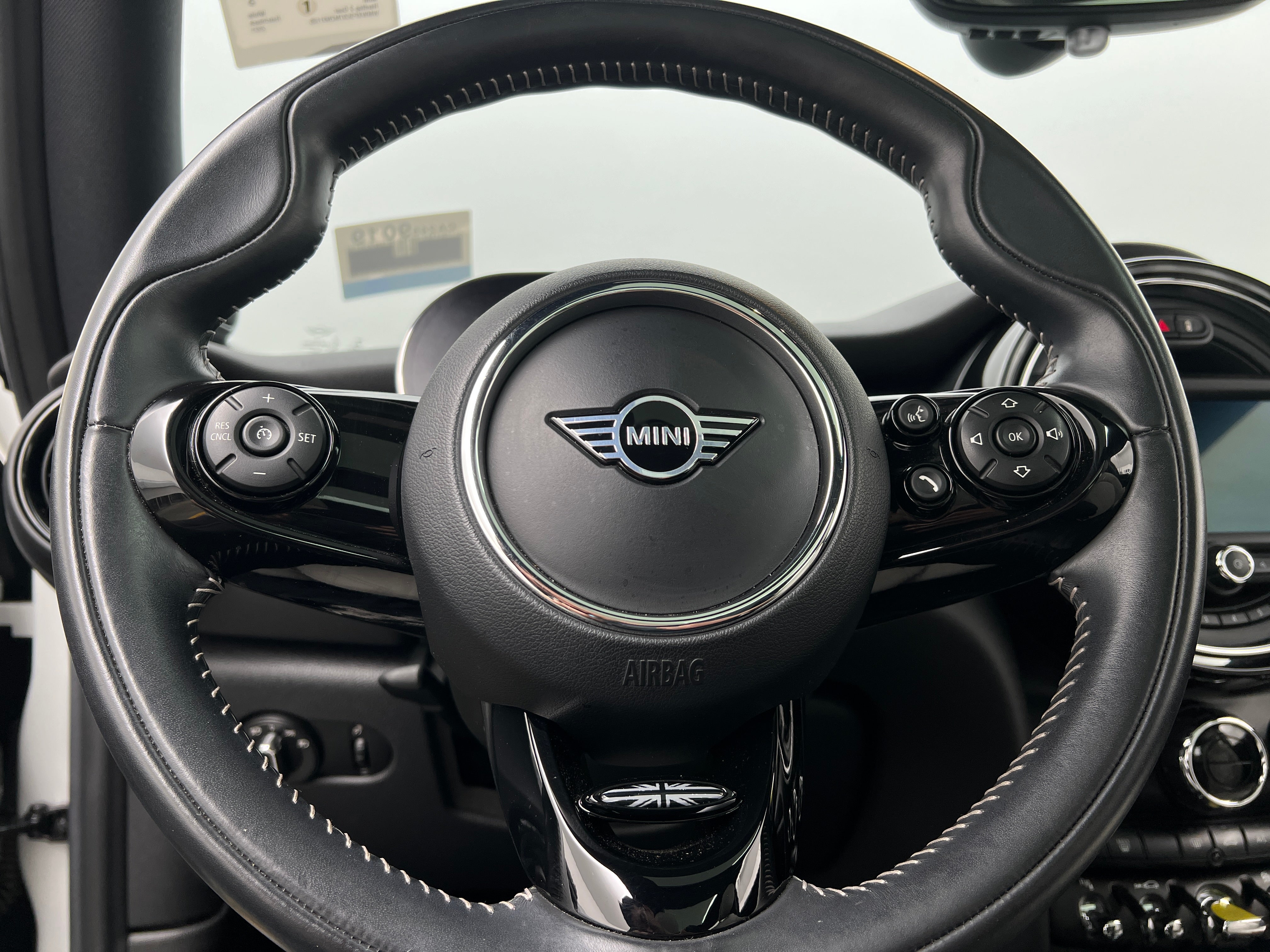 2021 MINI Cooper Hardtop SE 4