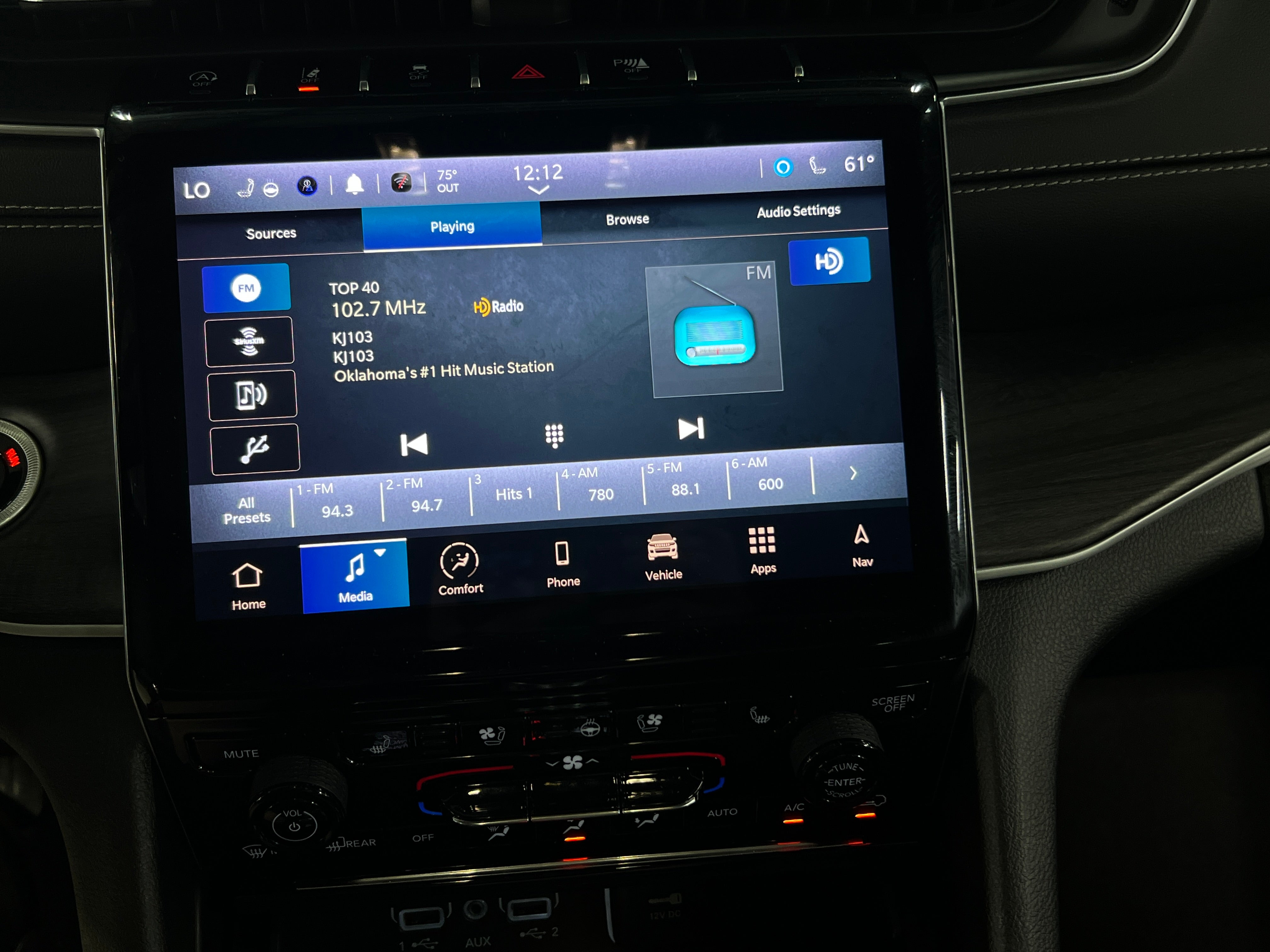 2024 Jeep Grand Cherokee L Limited Edition 3