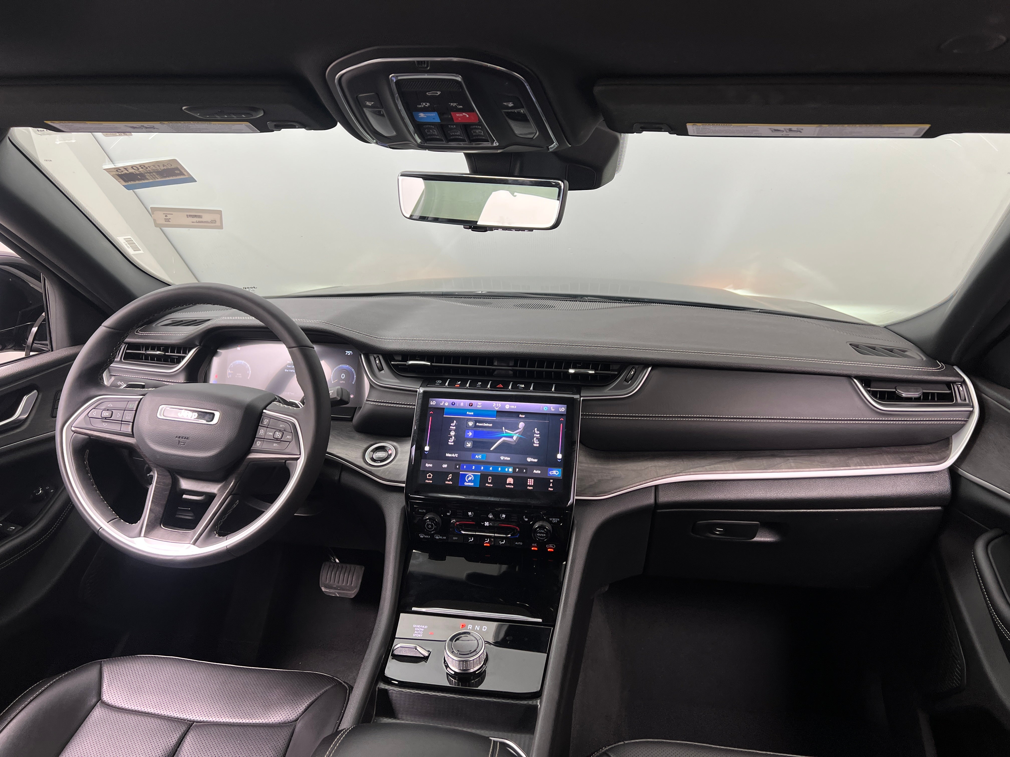 Thumbnail: 2024 Jeep Grand Cherokee L - 2