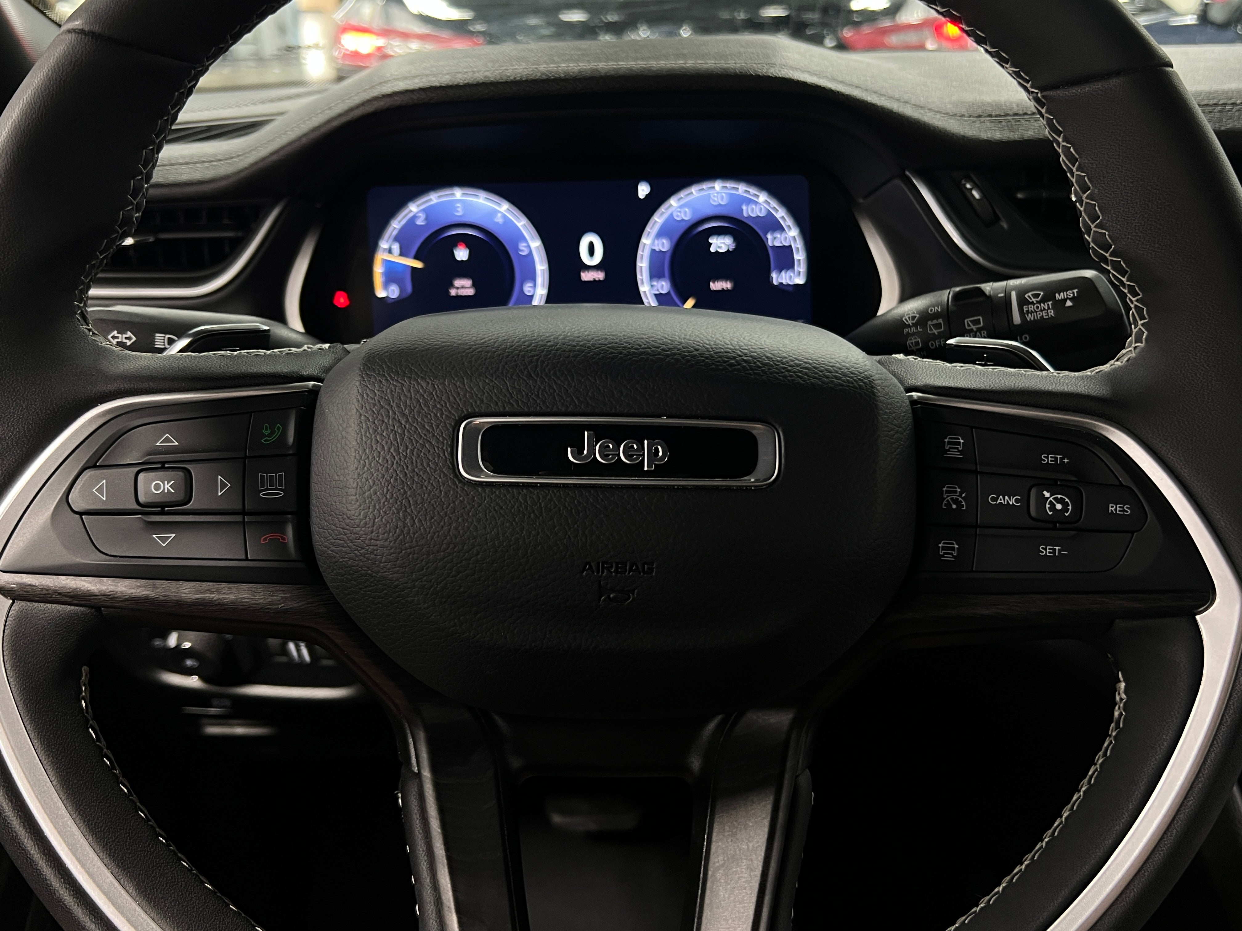 Thumbnail: 2024 Jeep Grand Cherokee L - 4