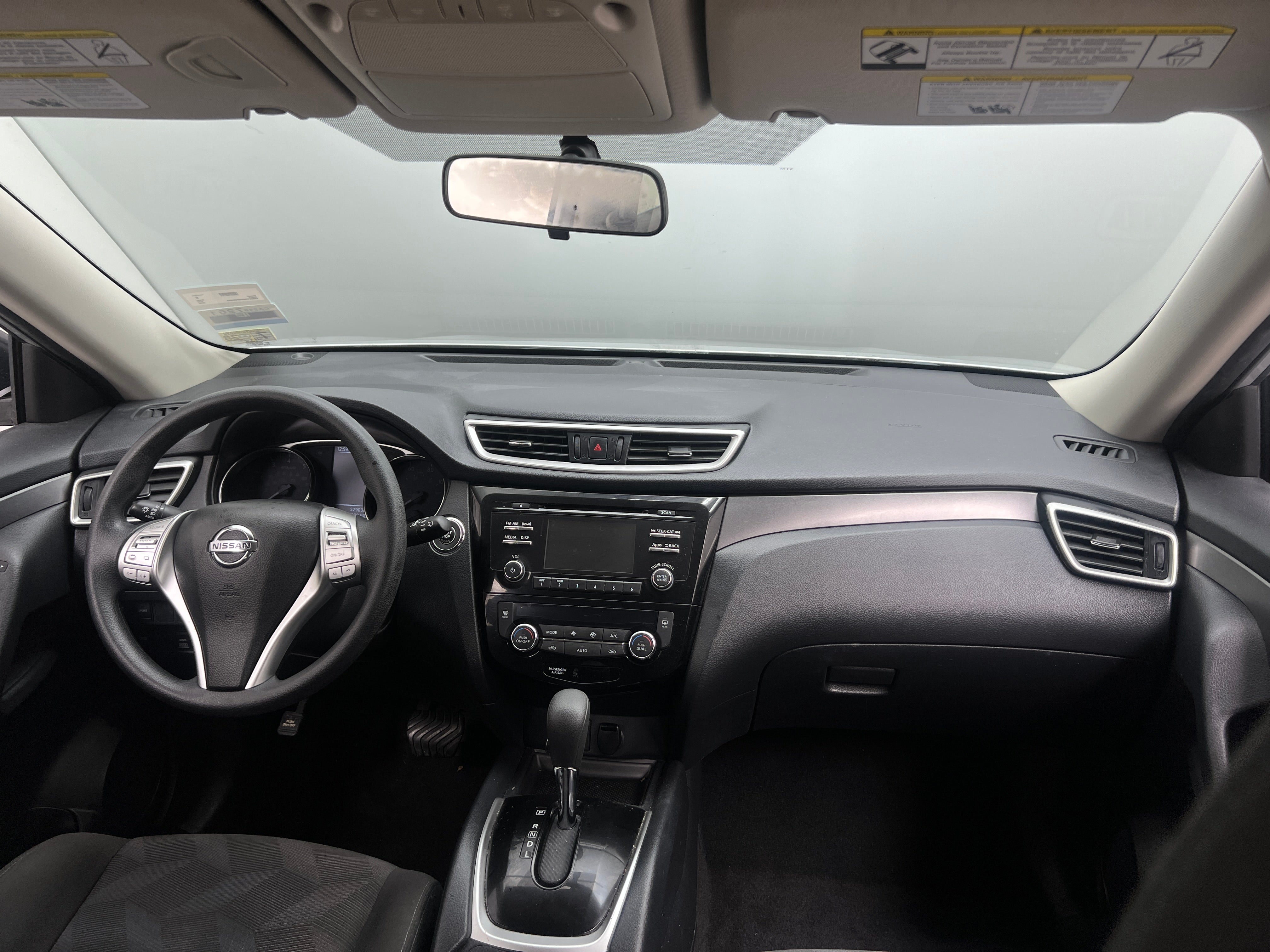 2016 Nissan Rogue SV 3