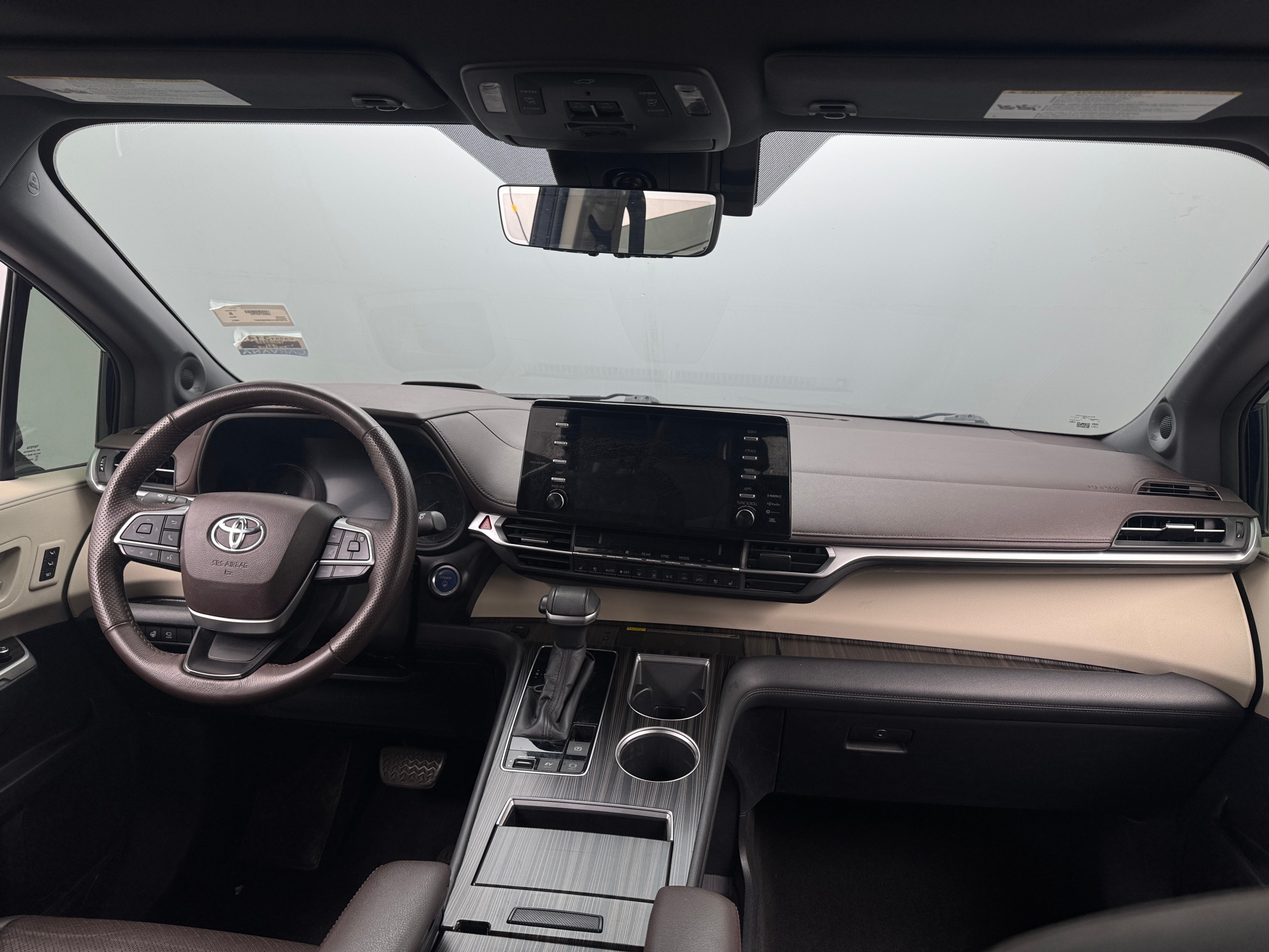 2021 Toyota Sienna Platinum 2